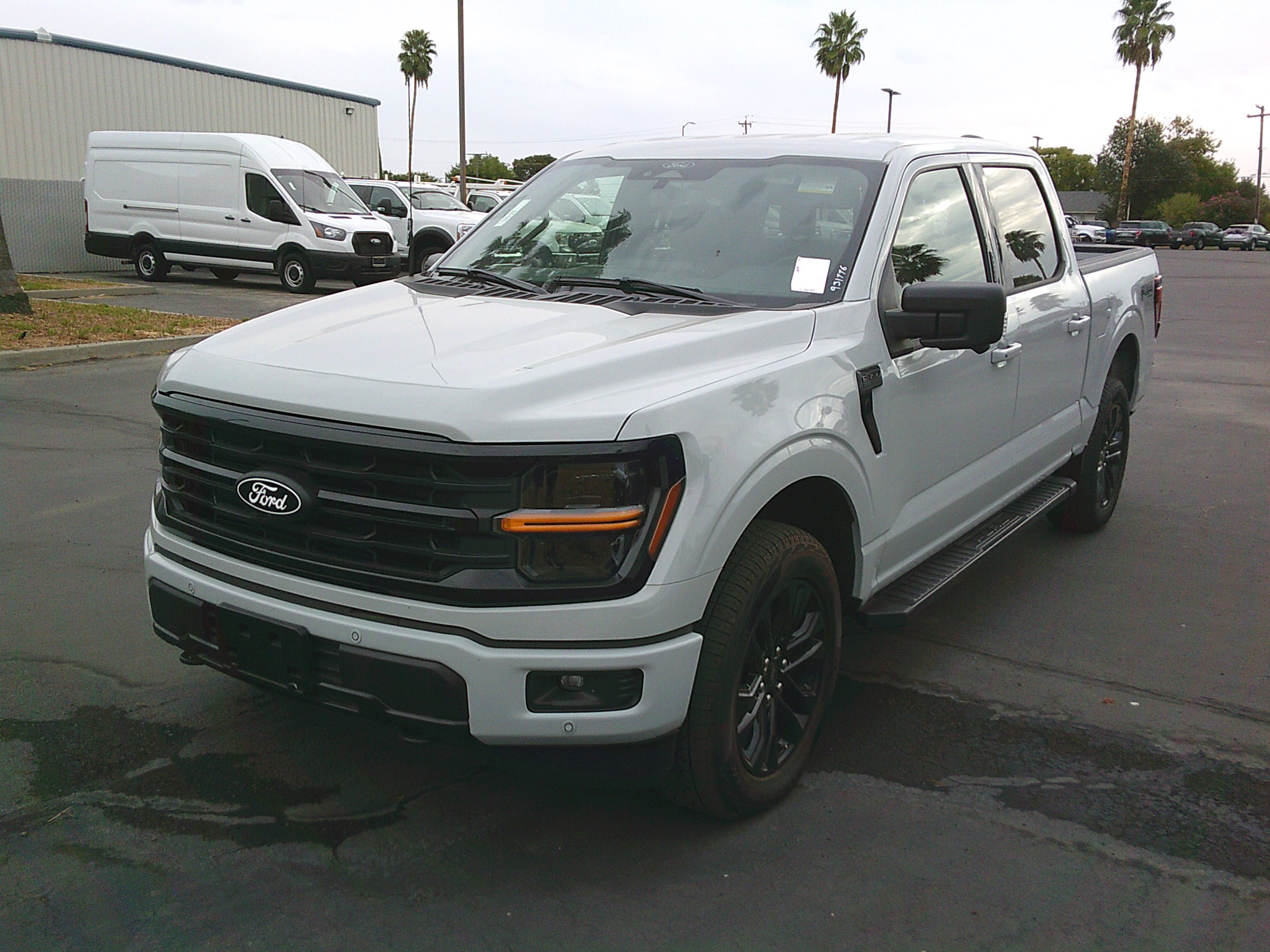 2024 Ford F-150 XLT photo 3