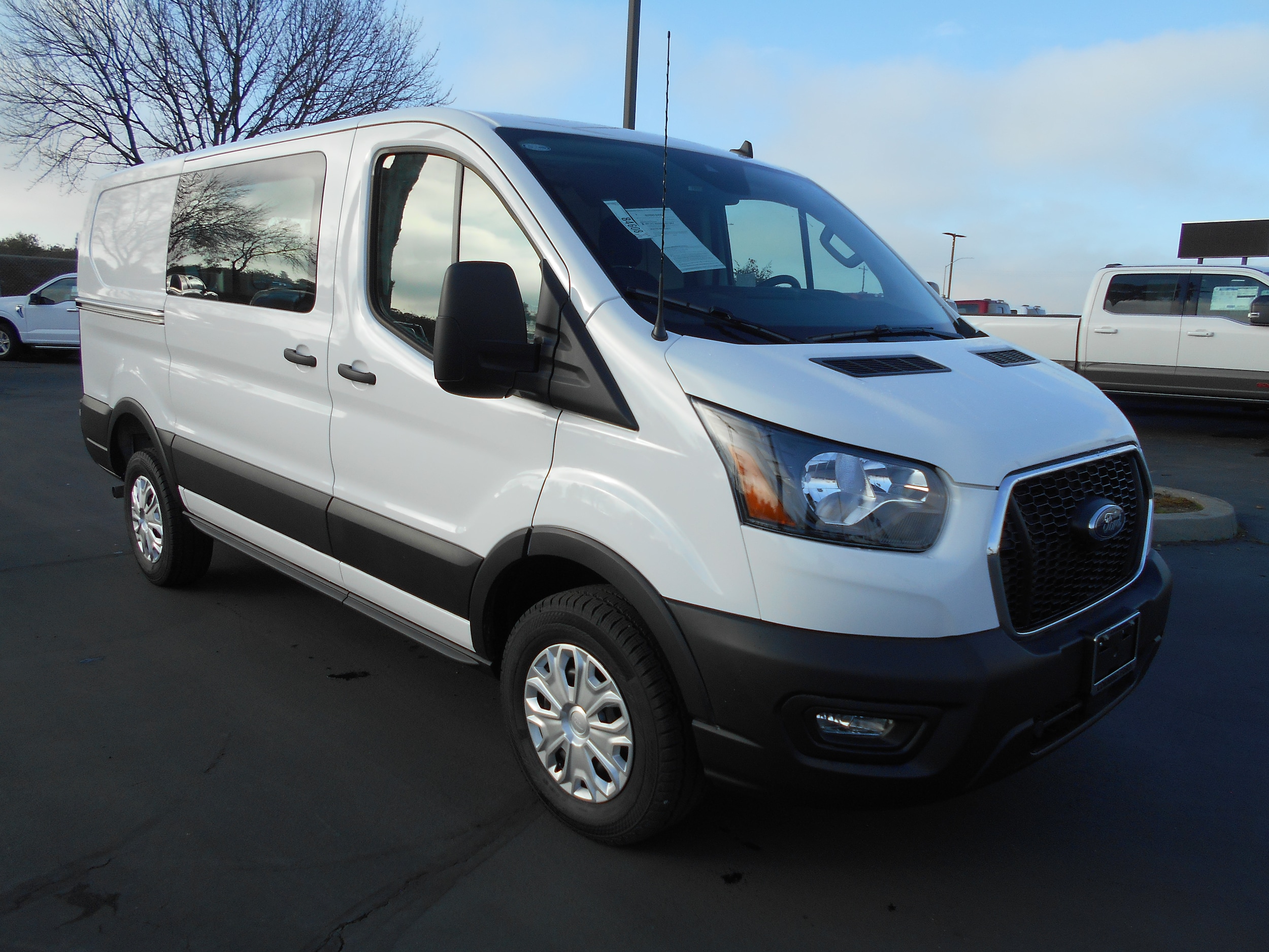 2025 Ford Transit-250 Cargo Vinyl photo 6