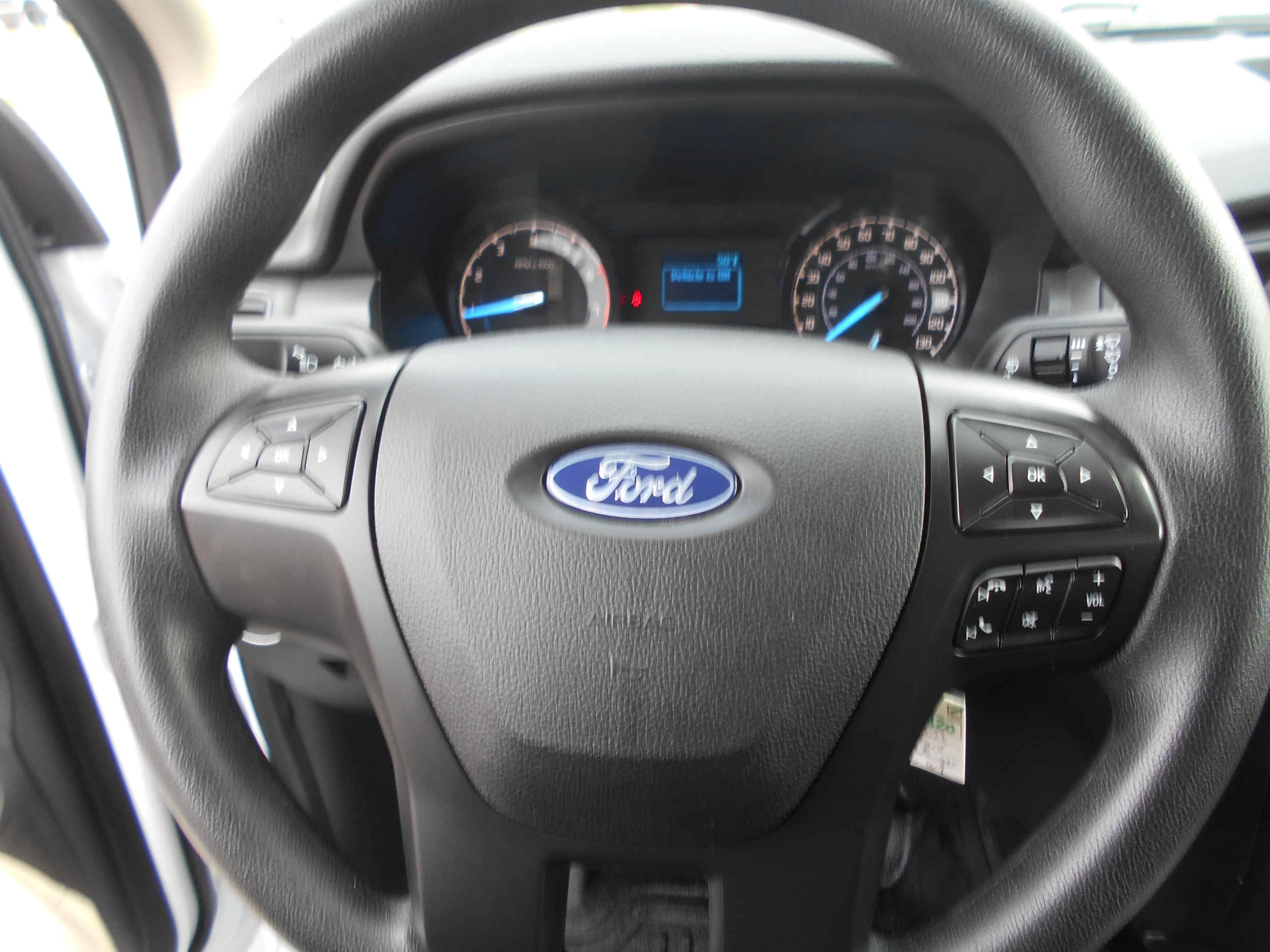 2022 Ford Ranger Vinyl photo 4