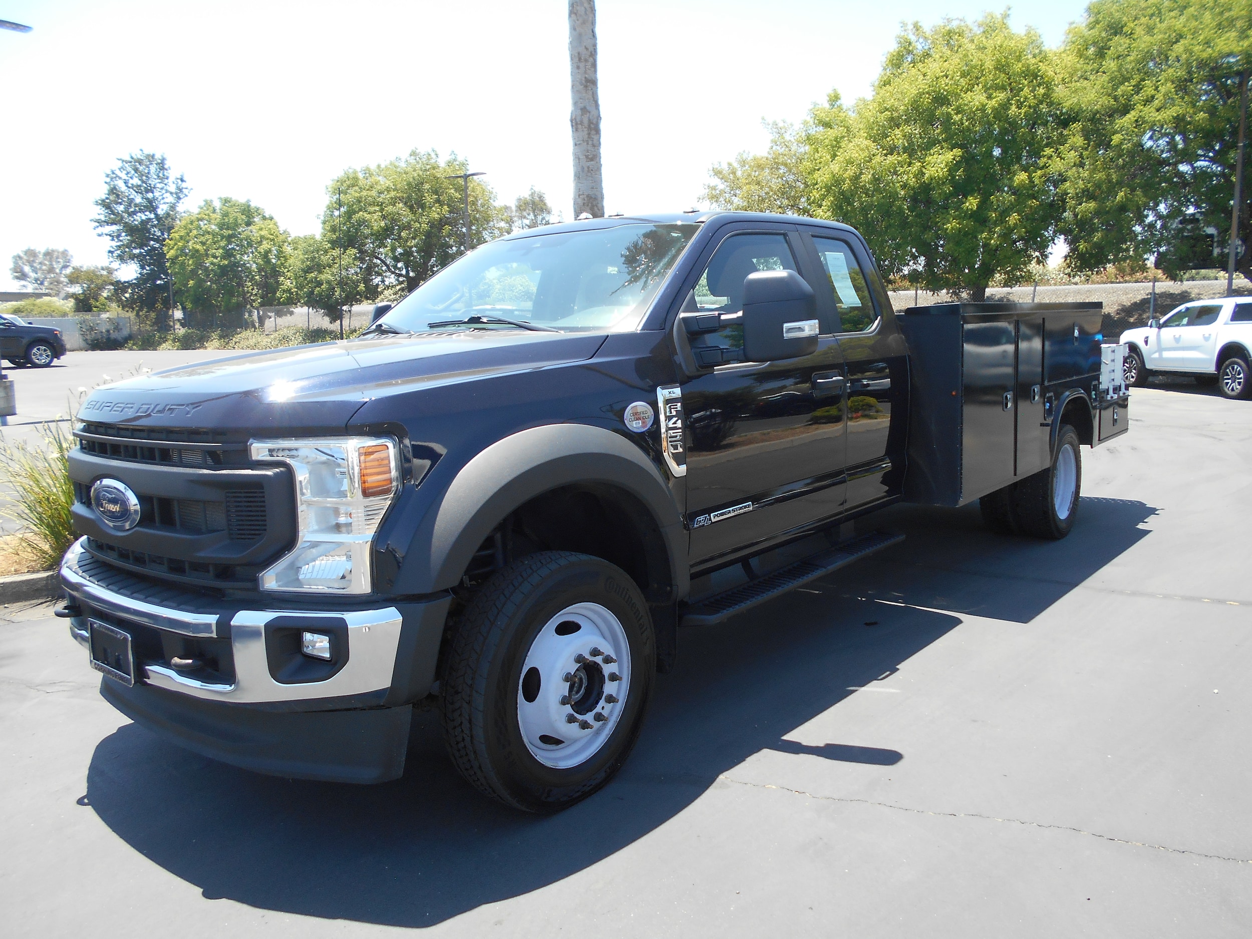 2022 Ford F-450 XL 4x4 SuperCab 192-In DRW's photo