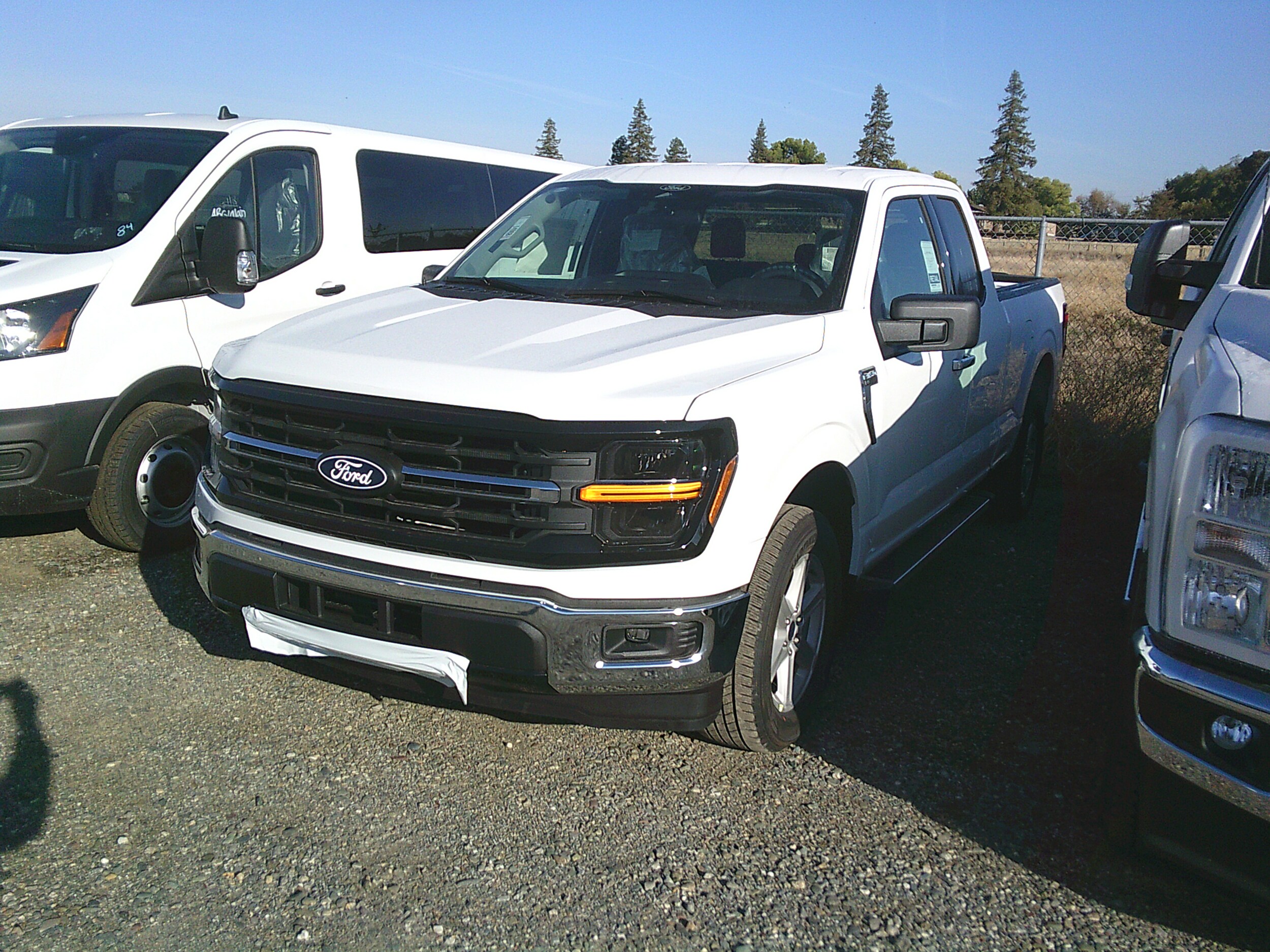 2025 Ford F-150 XLT photo 2