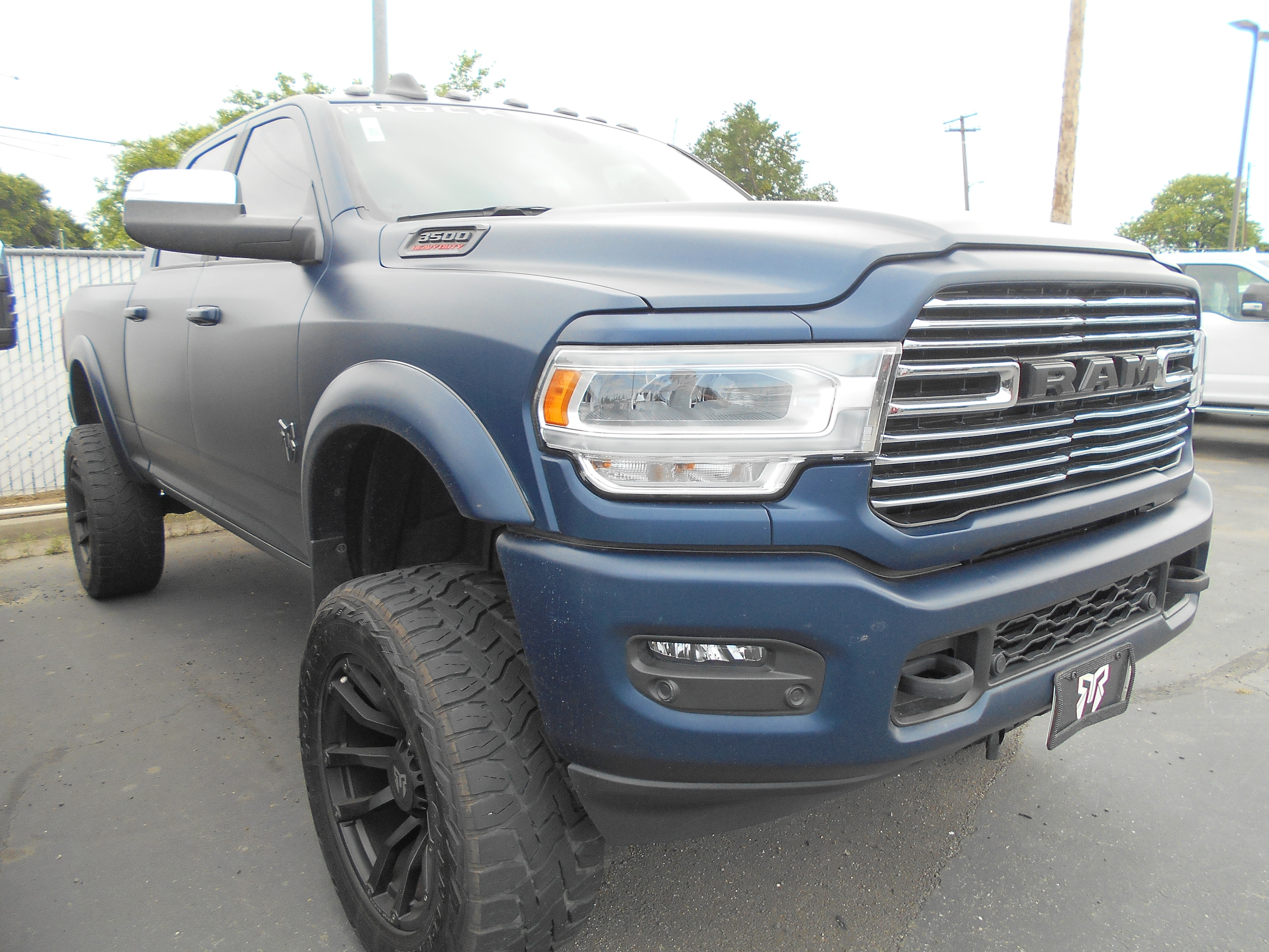 2022 Ram 3500 Leather photo 3