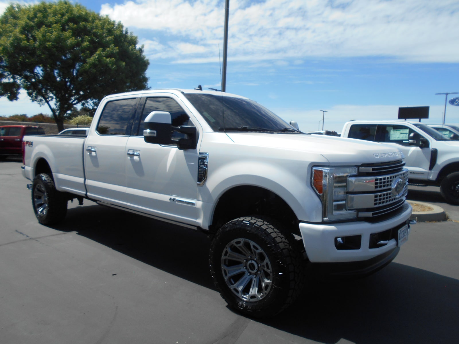 Used 2019 Ford F-350 Super Duty Platinum with VIN 1FT8W3BT3KEF49952 for sale in Corning, CA