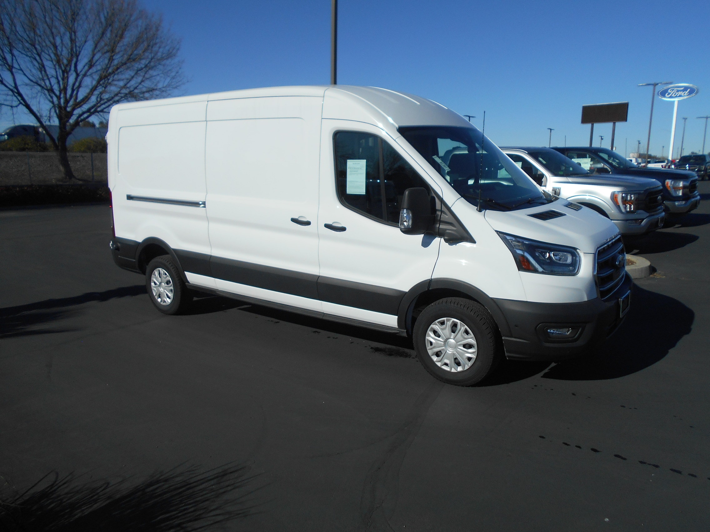 Used 2022 Ford E-Transit Cargo Van Base with VIN 1FTBW9CK0NKA12928 for sale in Corning, CA