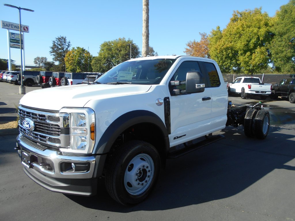 2027 Ford F-550 Chassis XL Truck Super Cab