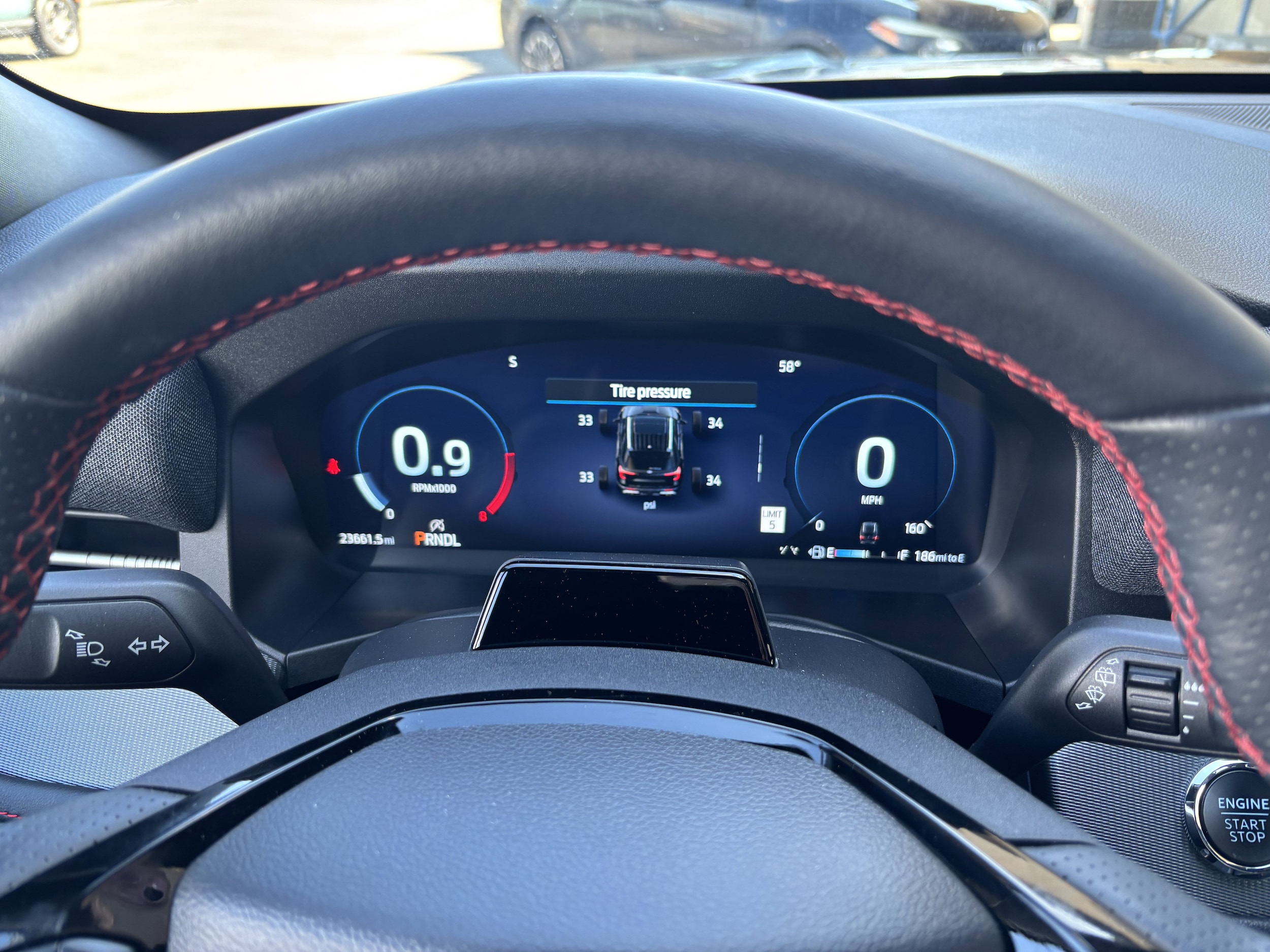 2025 Ford Explorer ST-LINE - Photo 16