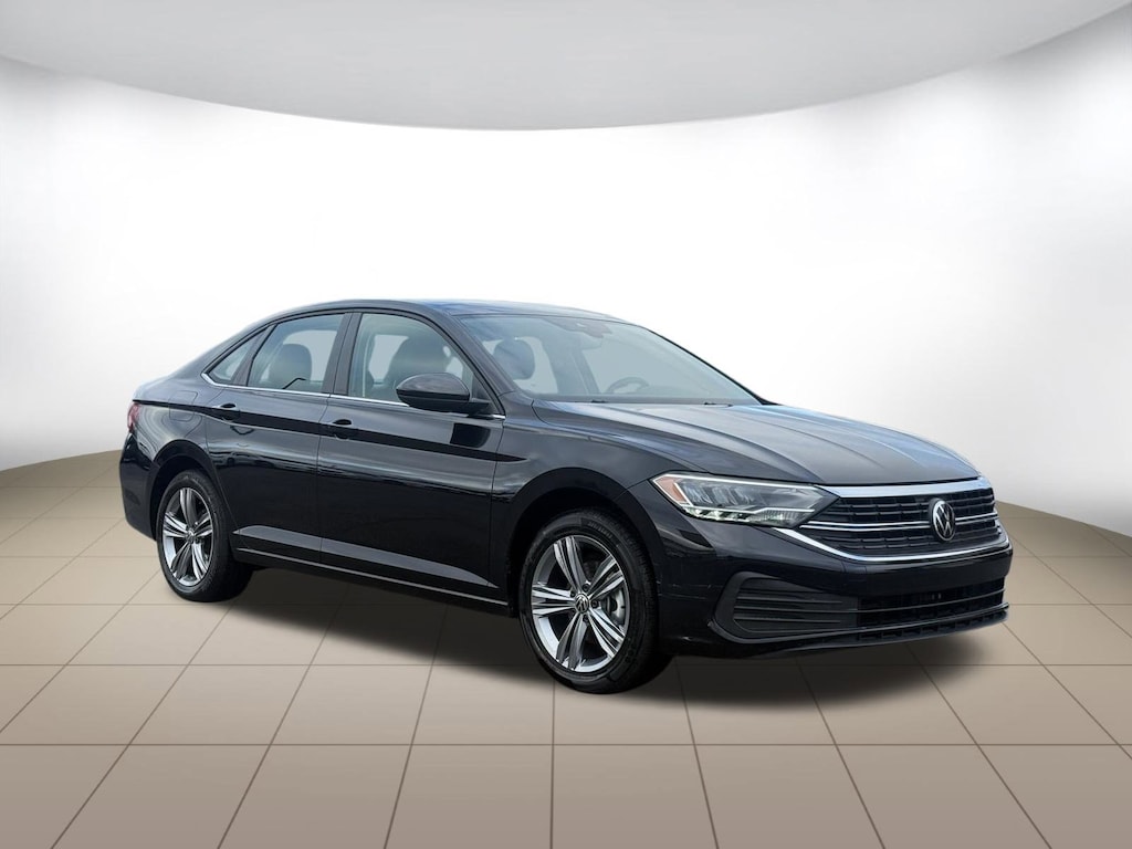 Used 2024 Volkswagen Jetta SE Sedan