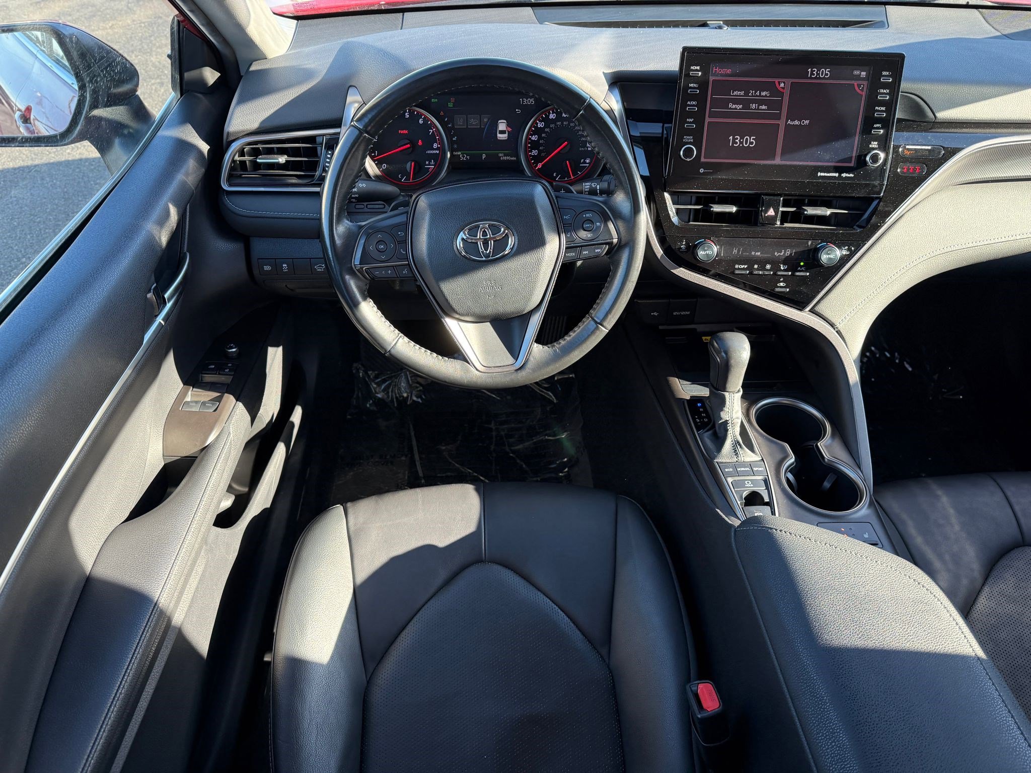 2023 Toyota Camry XSE - Photo 18