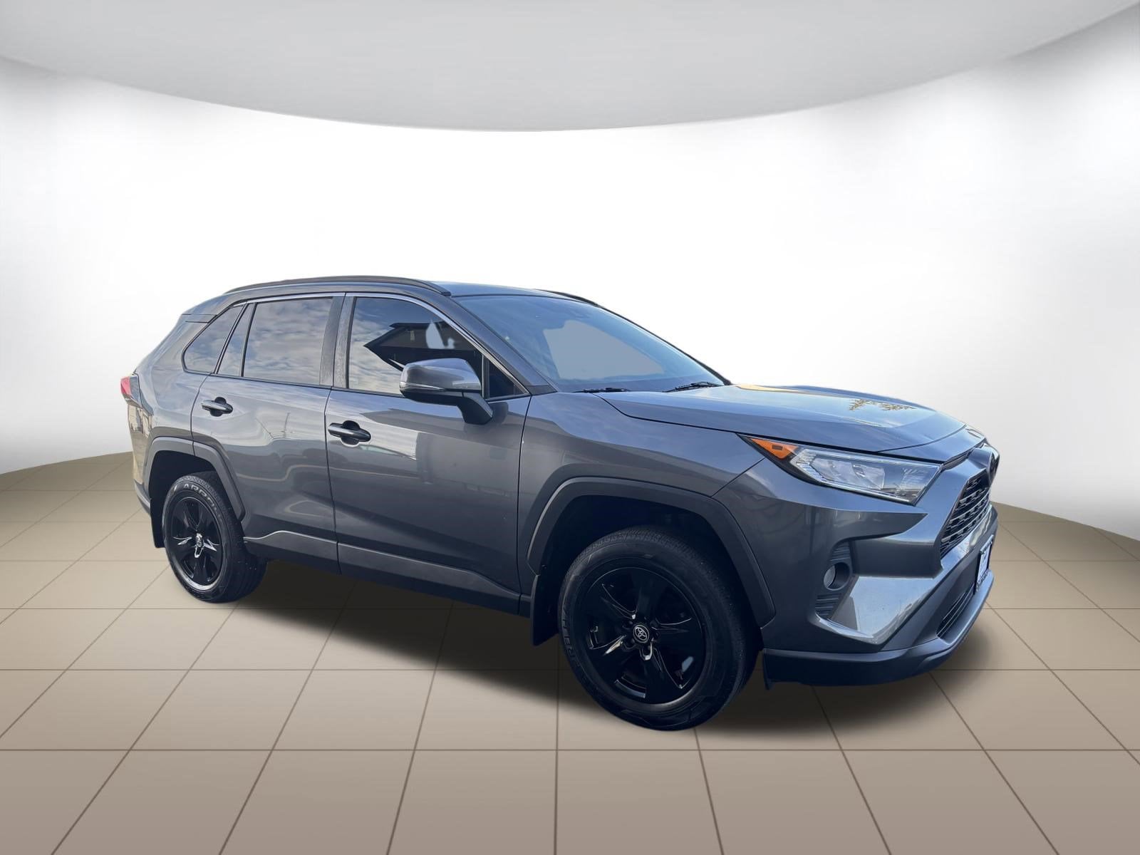 2021 Toyota RAV4 XLE AWD's photo