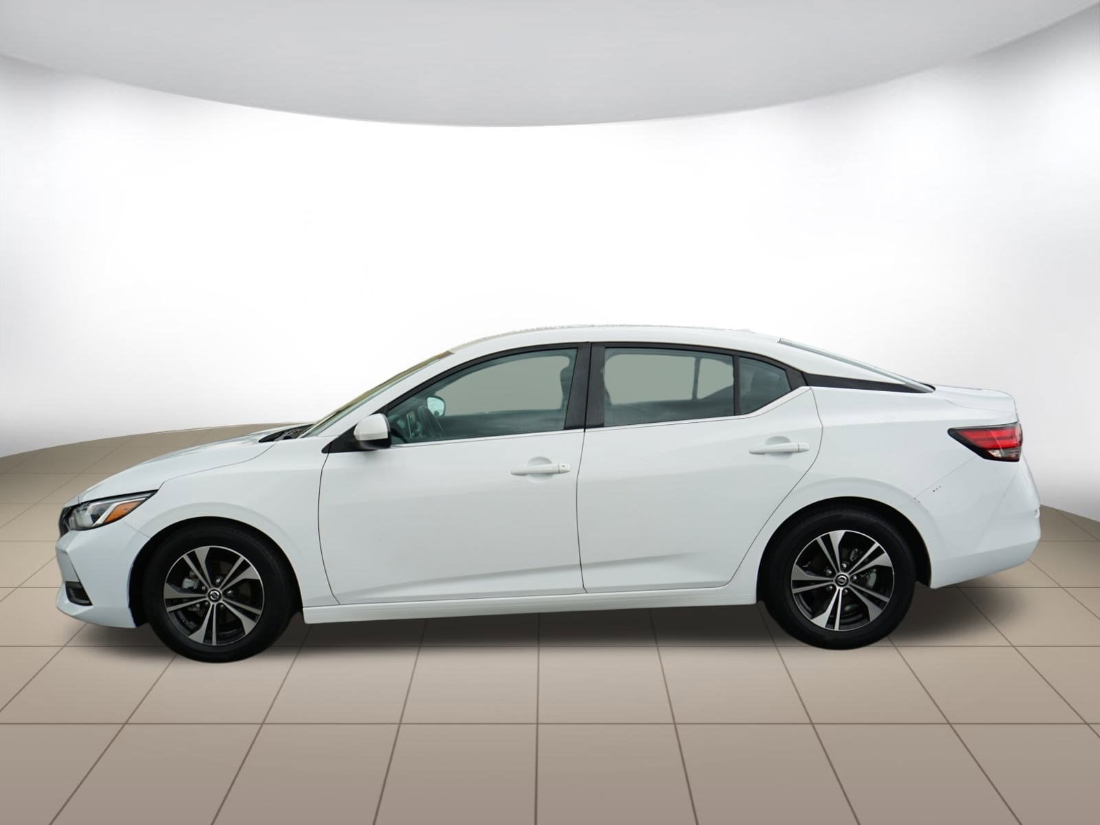 2021 Nissan Sentra SV - Photo 4