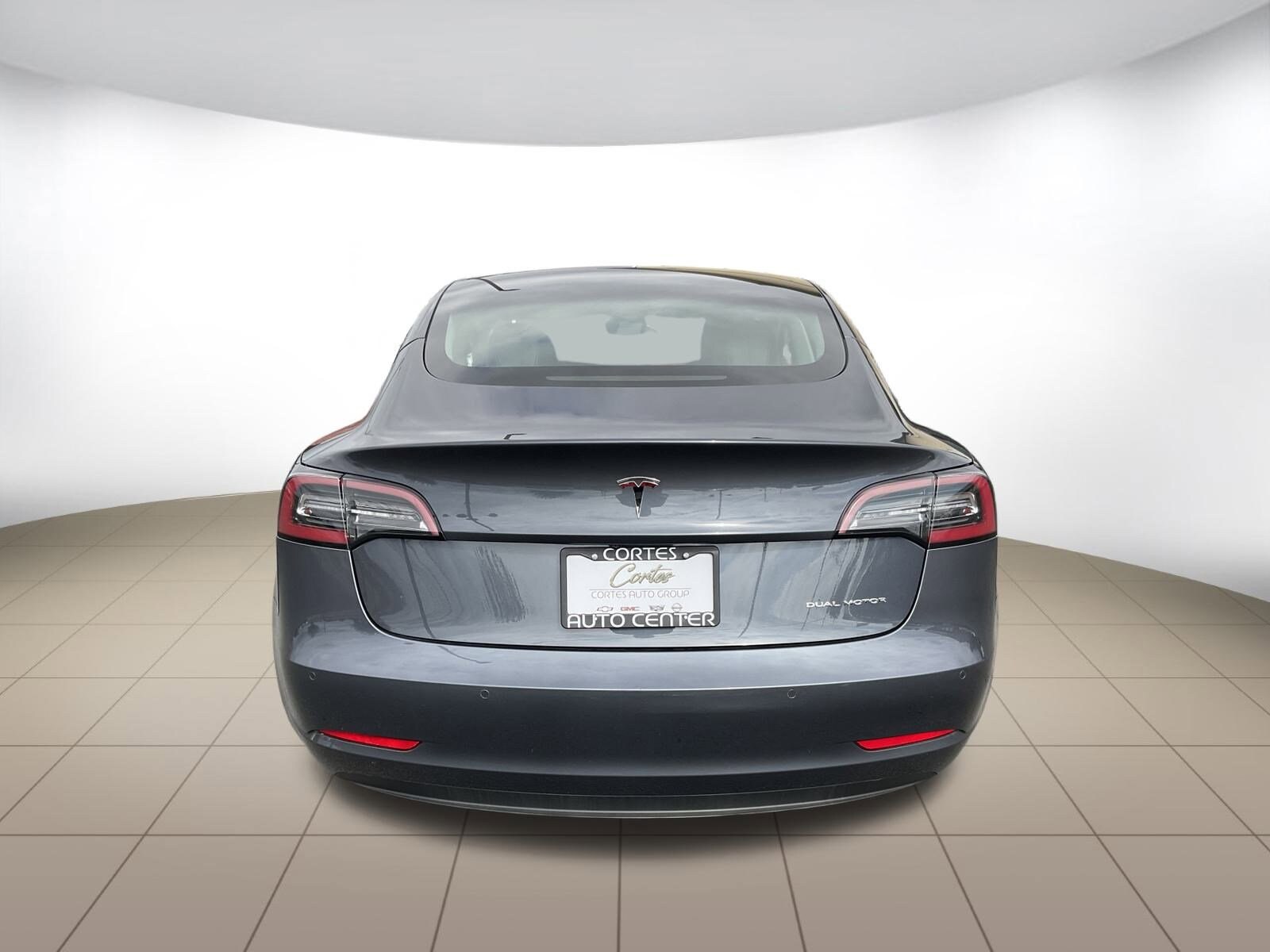 2022 Tesla Model 3 Long Range photo 4