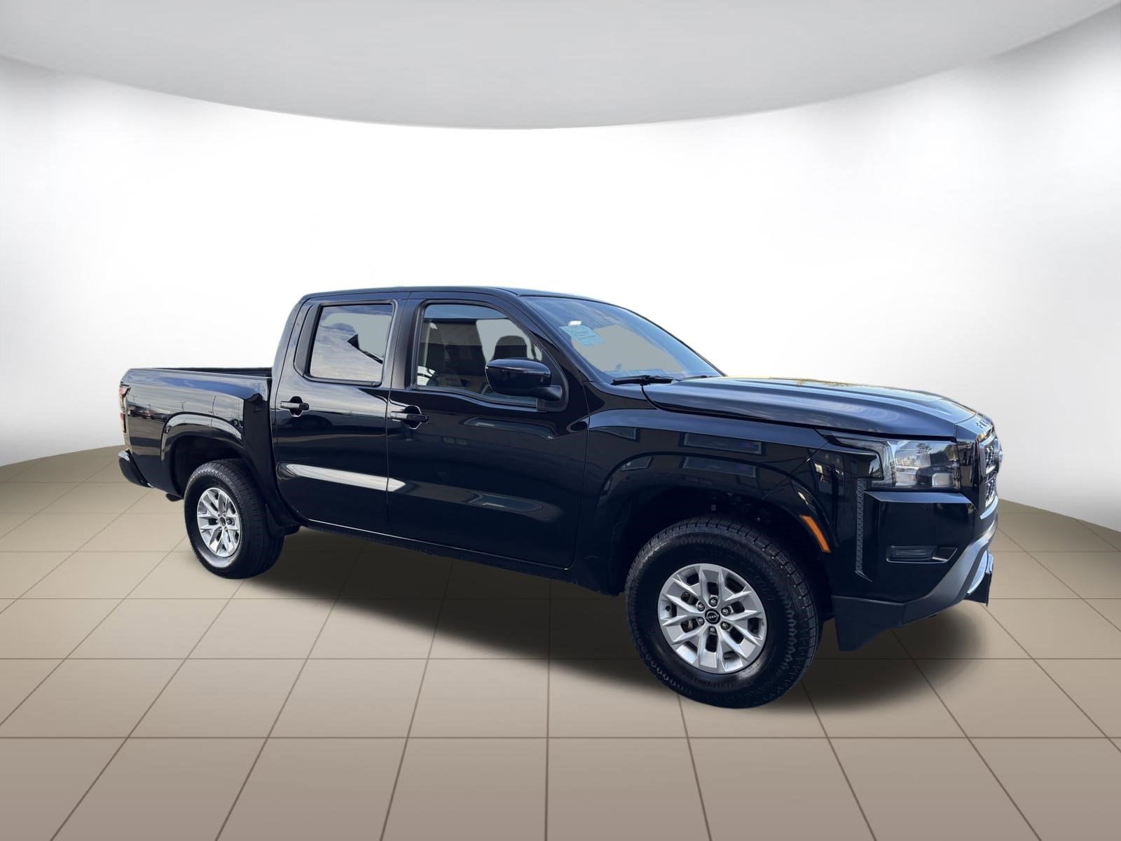 2024 Nissan Frontier SV Crew Cab 4X4 SWB's photo