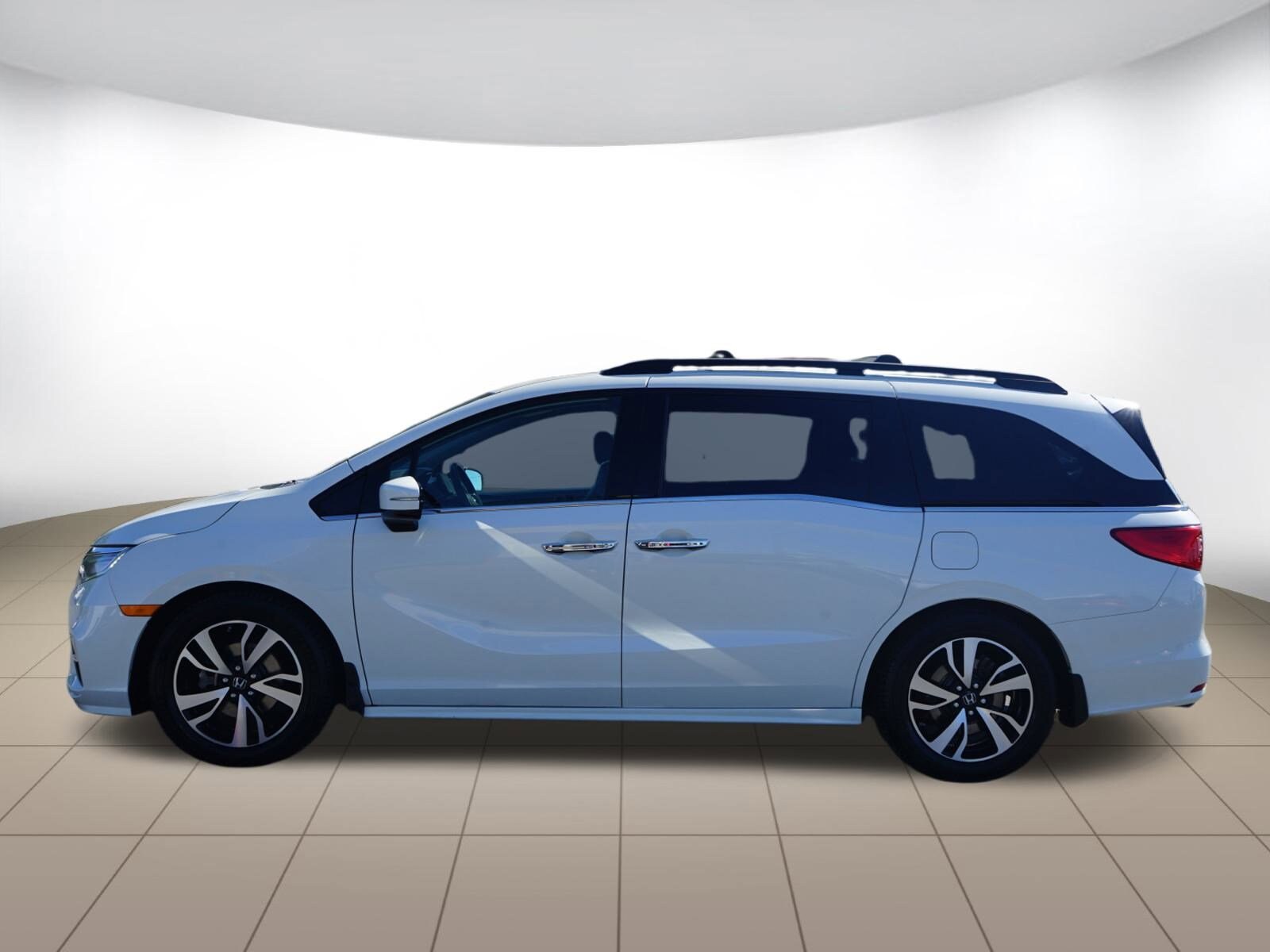 2018 Honda Odyssey Elite photo 4