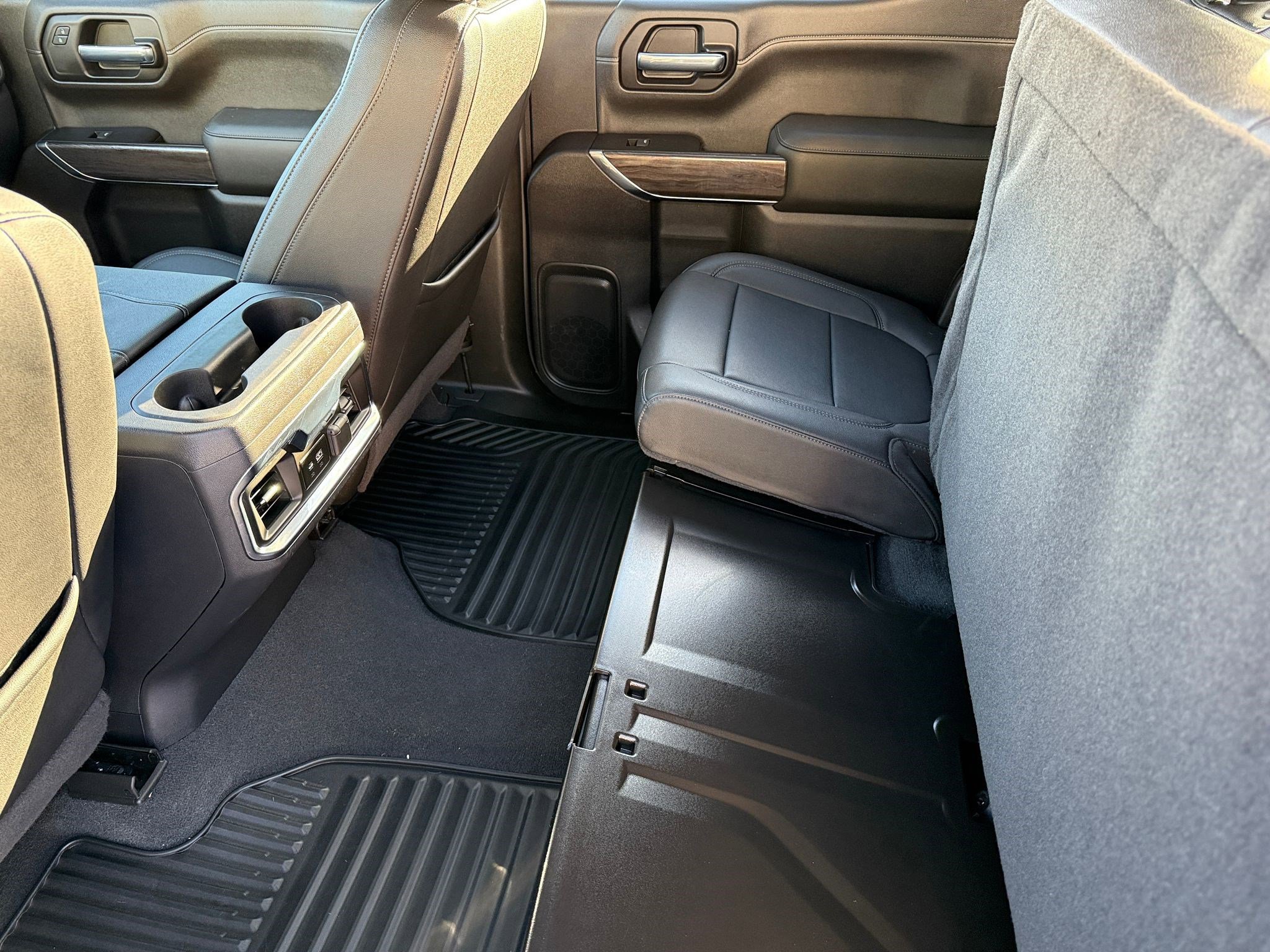 2022 Chevrolet Silverado 1500 Limited LTZ - Photo 15