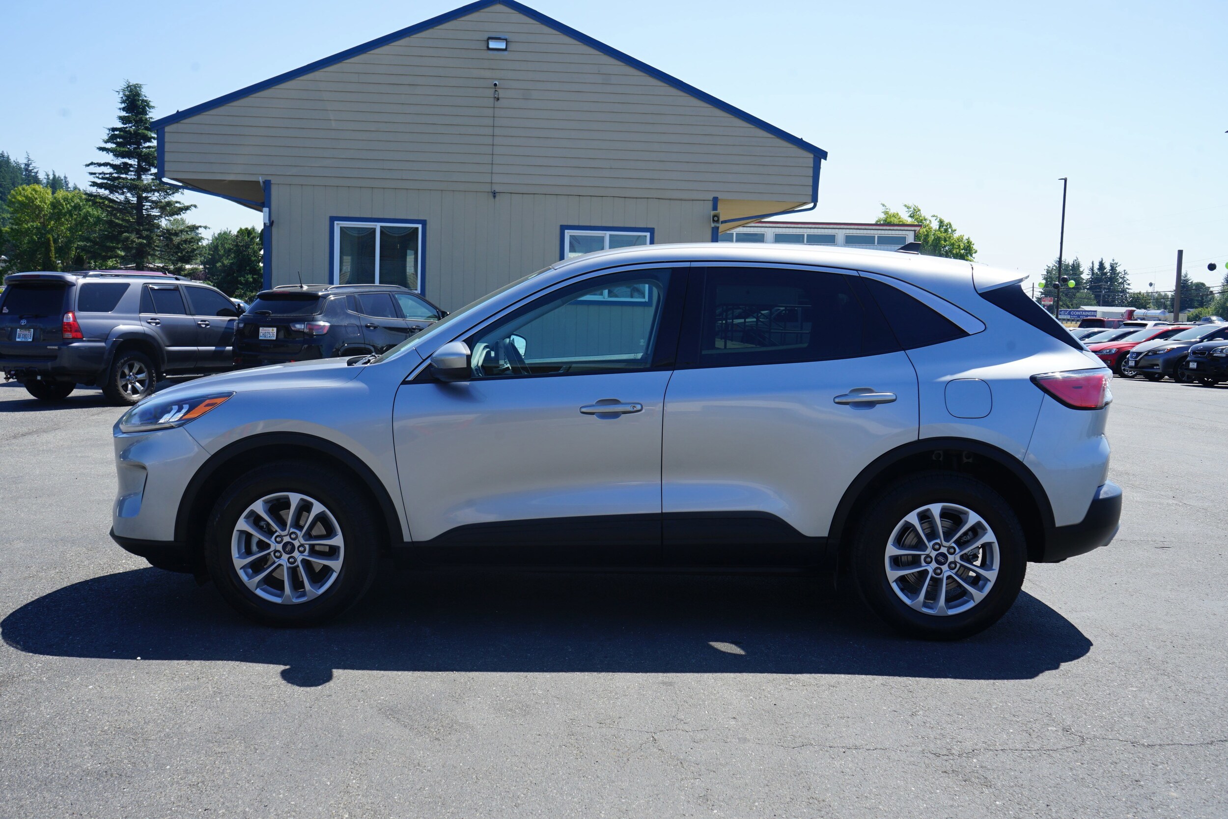 2021 Ford Escape SE photo 4