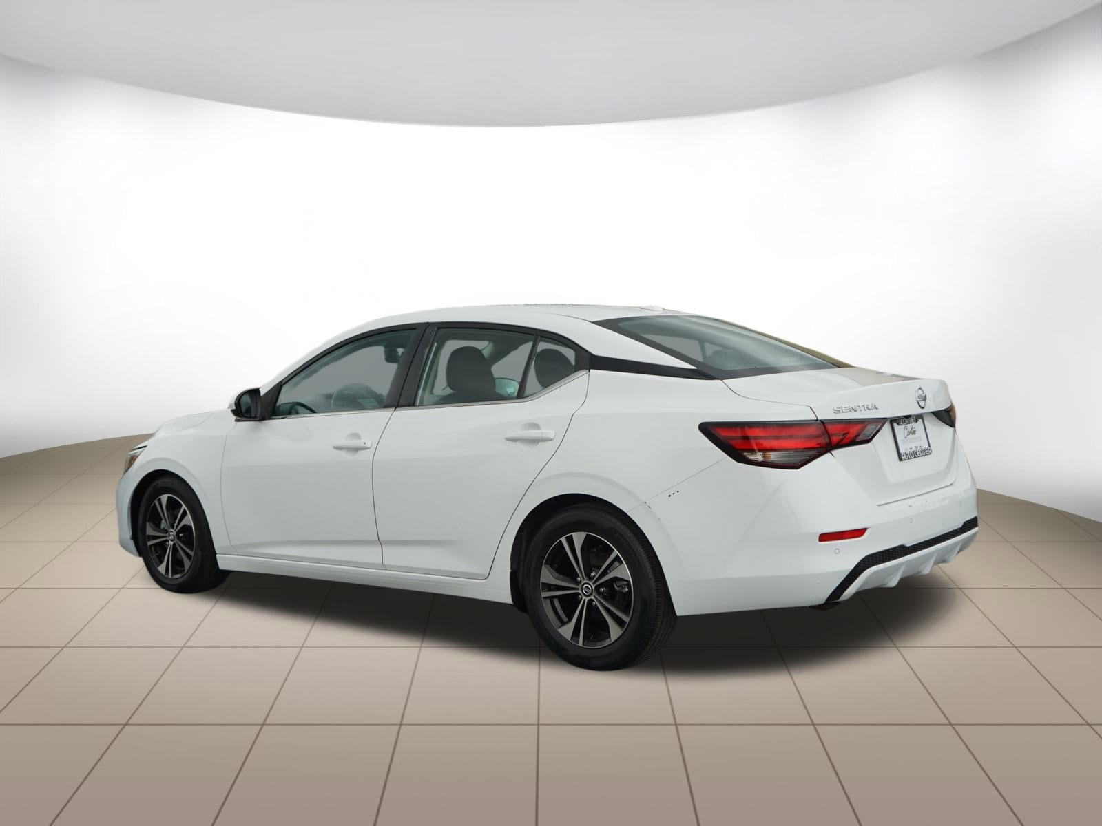 2021 Nissan Sentra SV - Photo 5