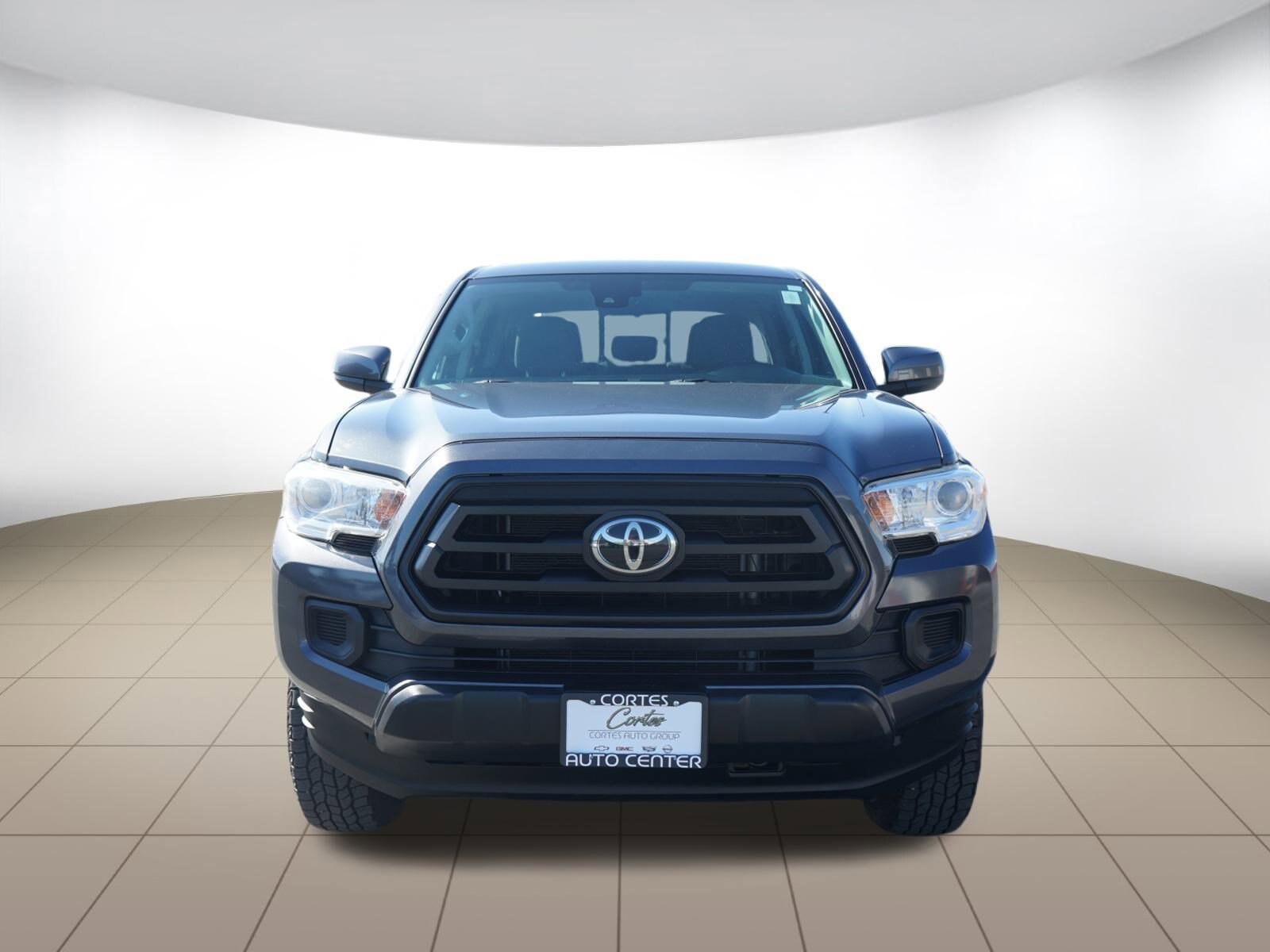 2020 Toyota Tacoma SR5 photo 2