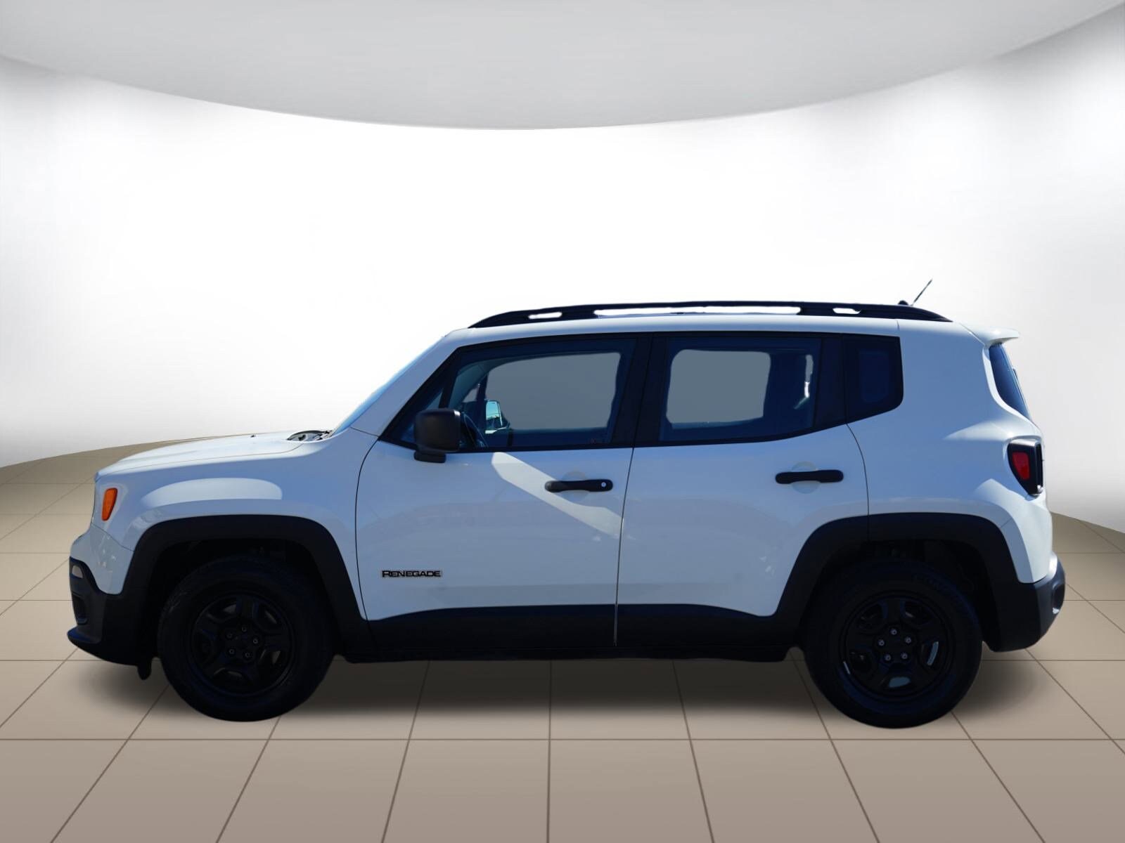 2015 Jeep Renegade Sport photo 2