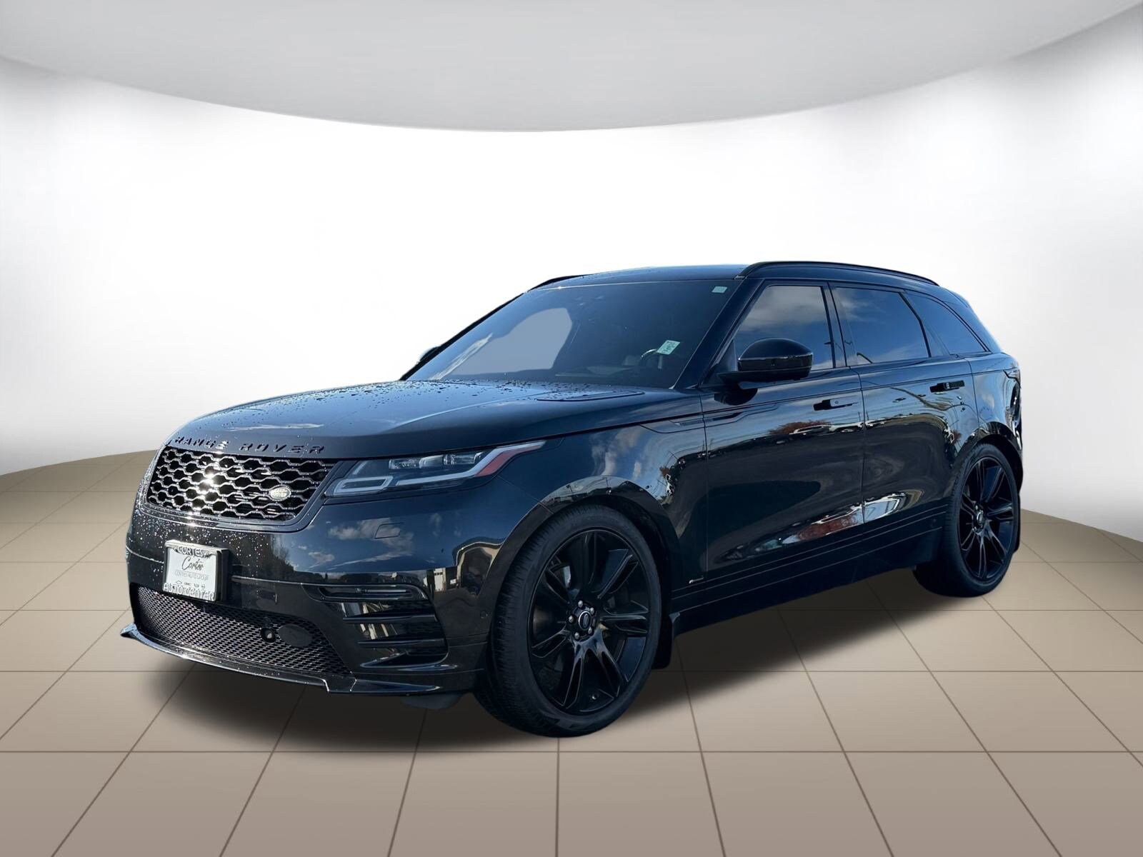2018 Land Rover Range Rover Velar R-Dynamic HSE photo 3