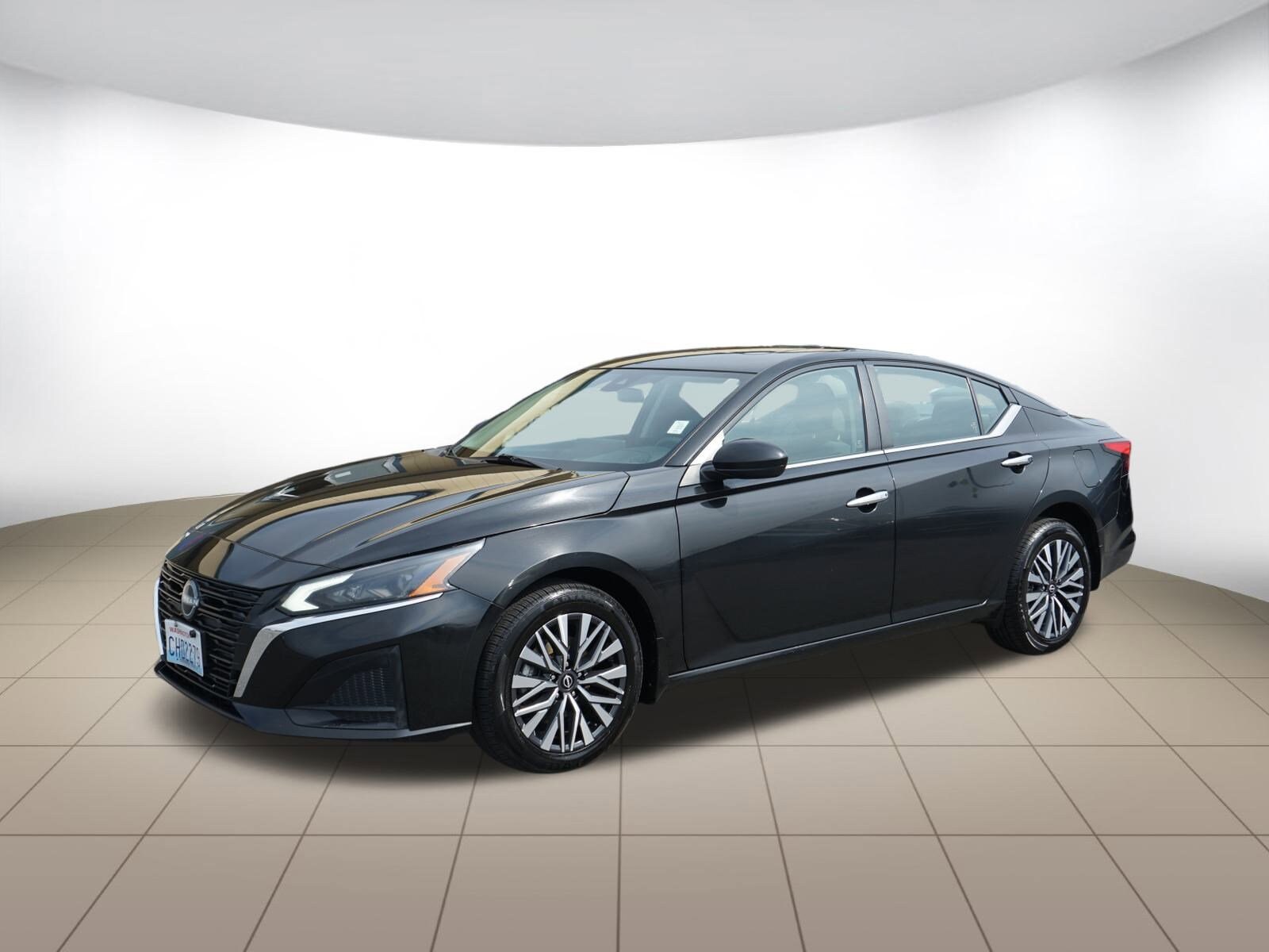 2023 Nissan Altima 2.5 SV photo 2