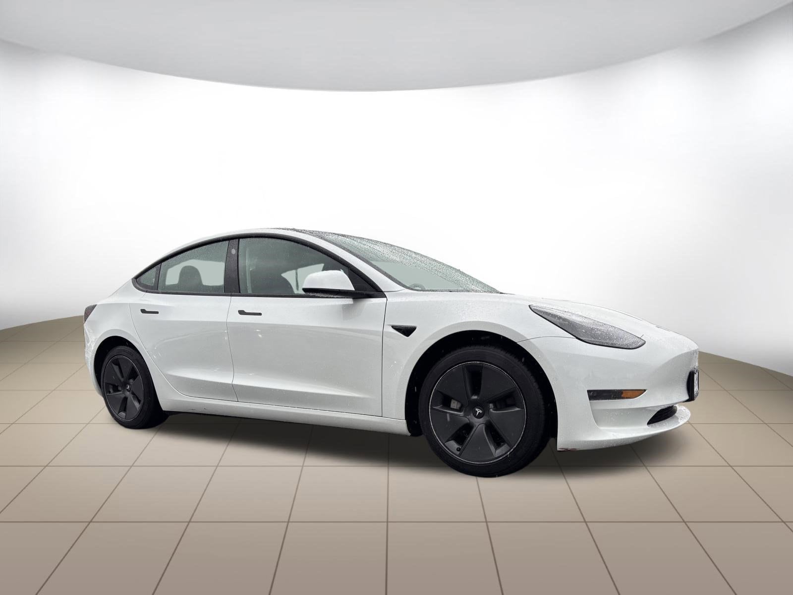 2022 Tesla Model 3 Long Range Dual Motor All-Wheel Drive's photo