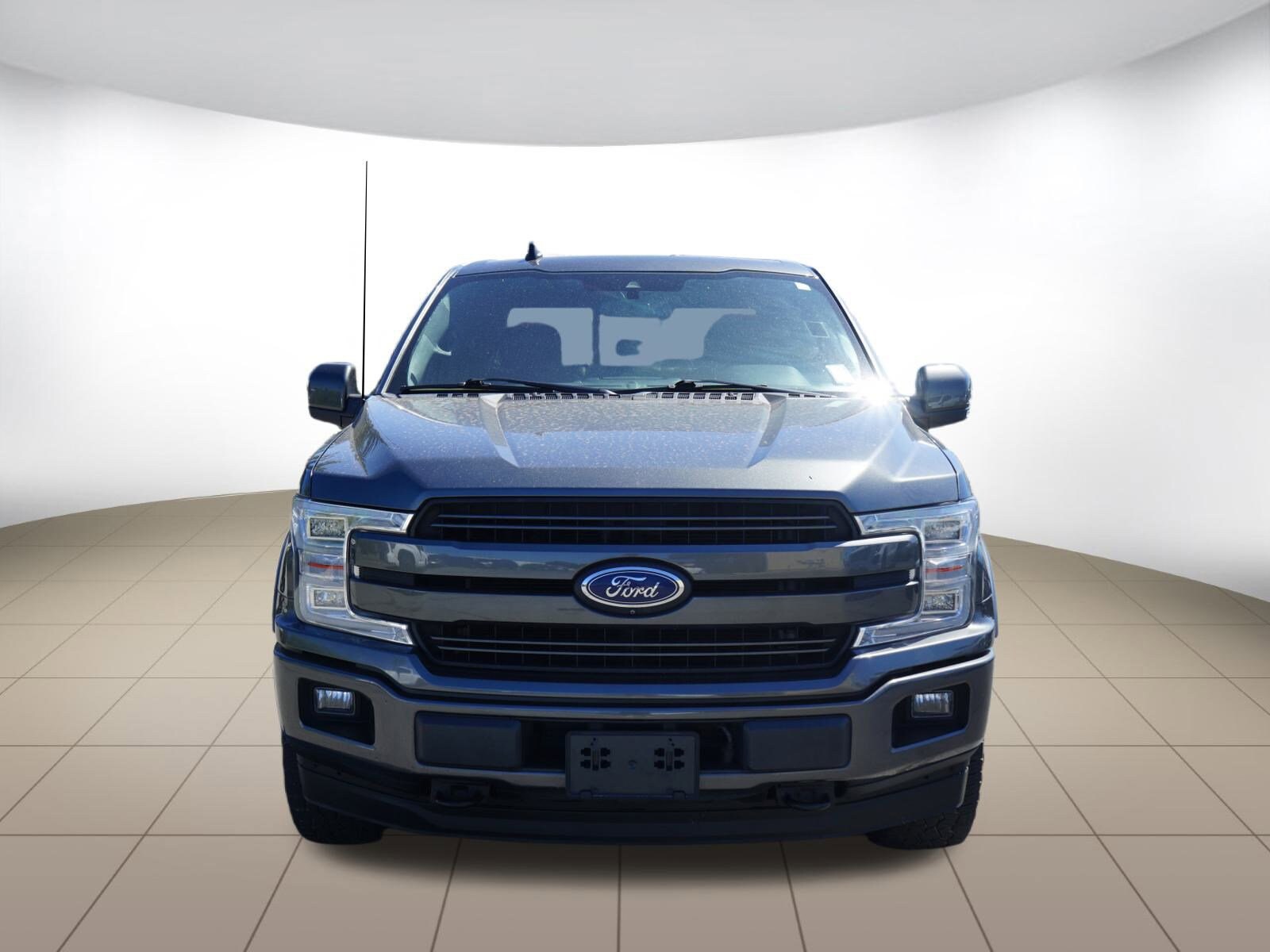 2020 Ford F-150 Lariat photo 2