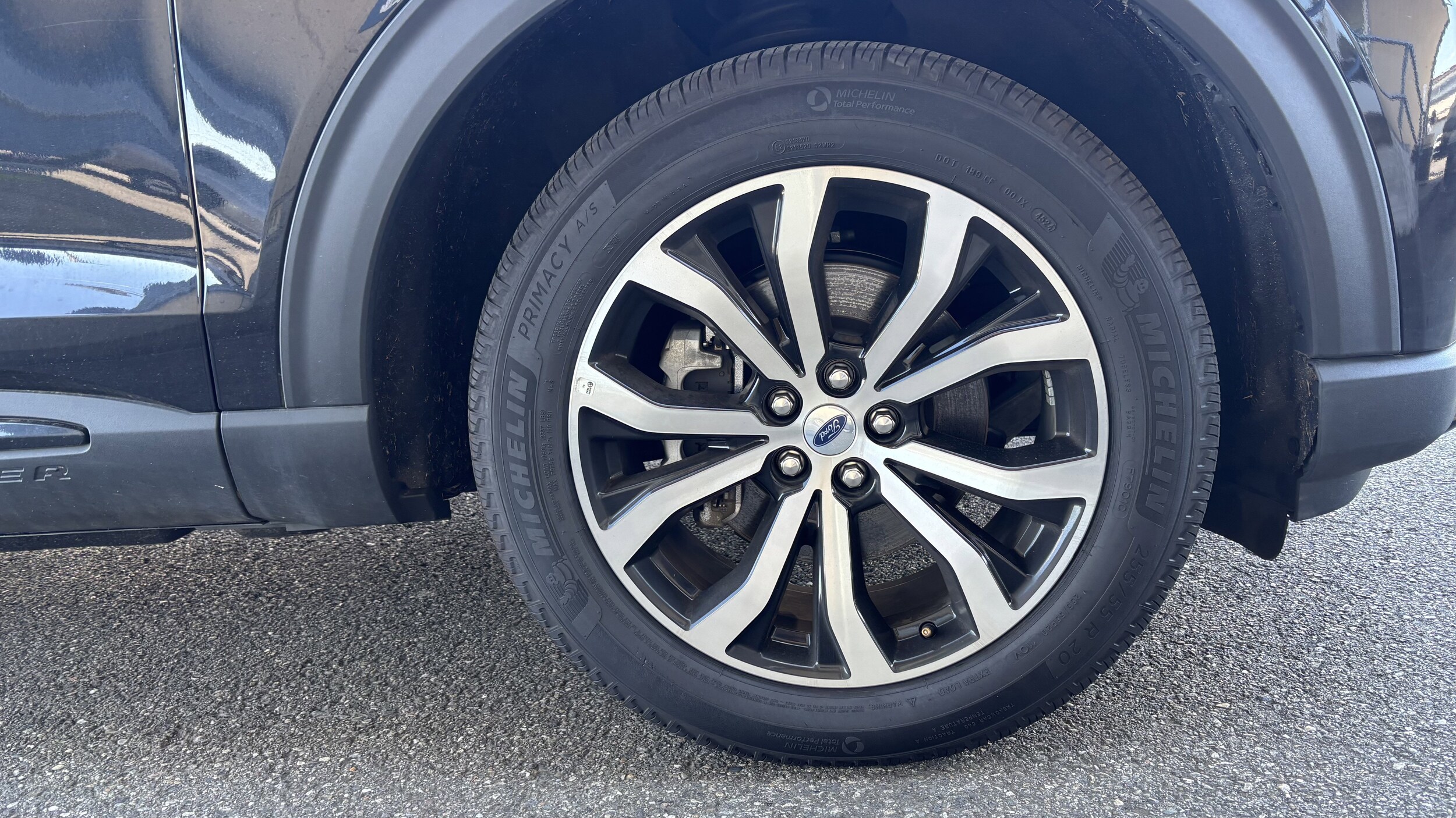 2025 Ford Explorer ST-LINE - Photo 9