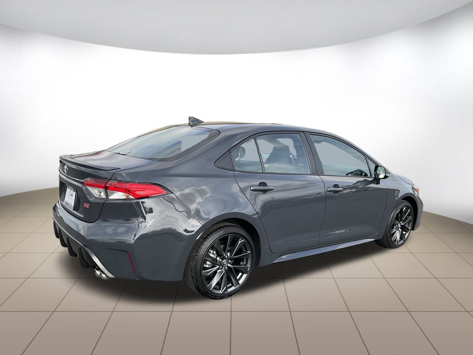 2024 Toyota Corolla SE photo 3