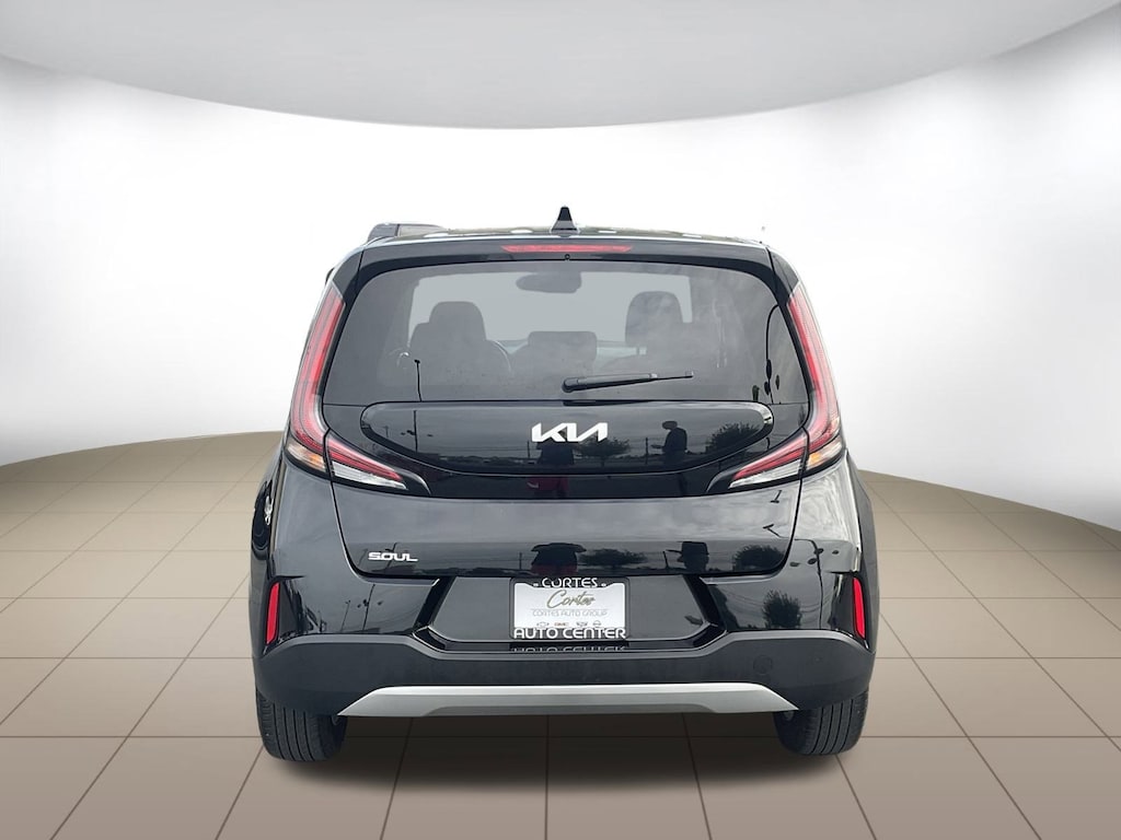 Used 2024 Kia Soul LX Hatchback