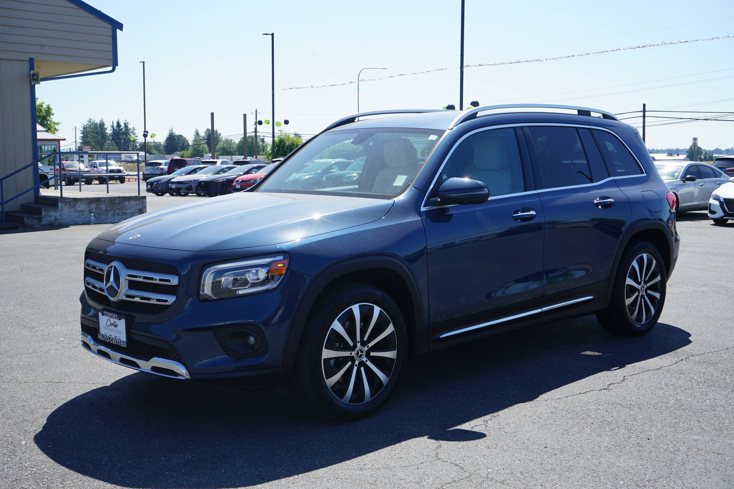 2023 Mercedes Benz GLB 250 4MATIC photo 3