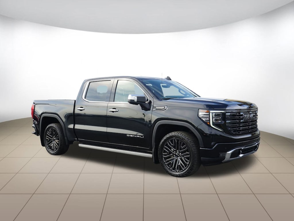 Used 2022 GMC Sierra 1500 4X4 Denali Ultimate Crew Cab Short Bed Truck Crew Cab