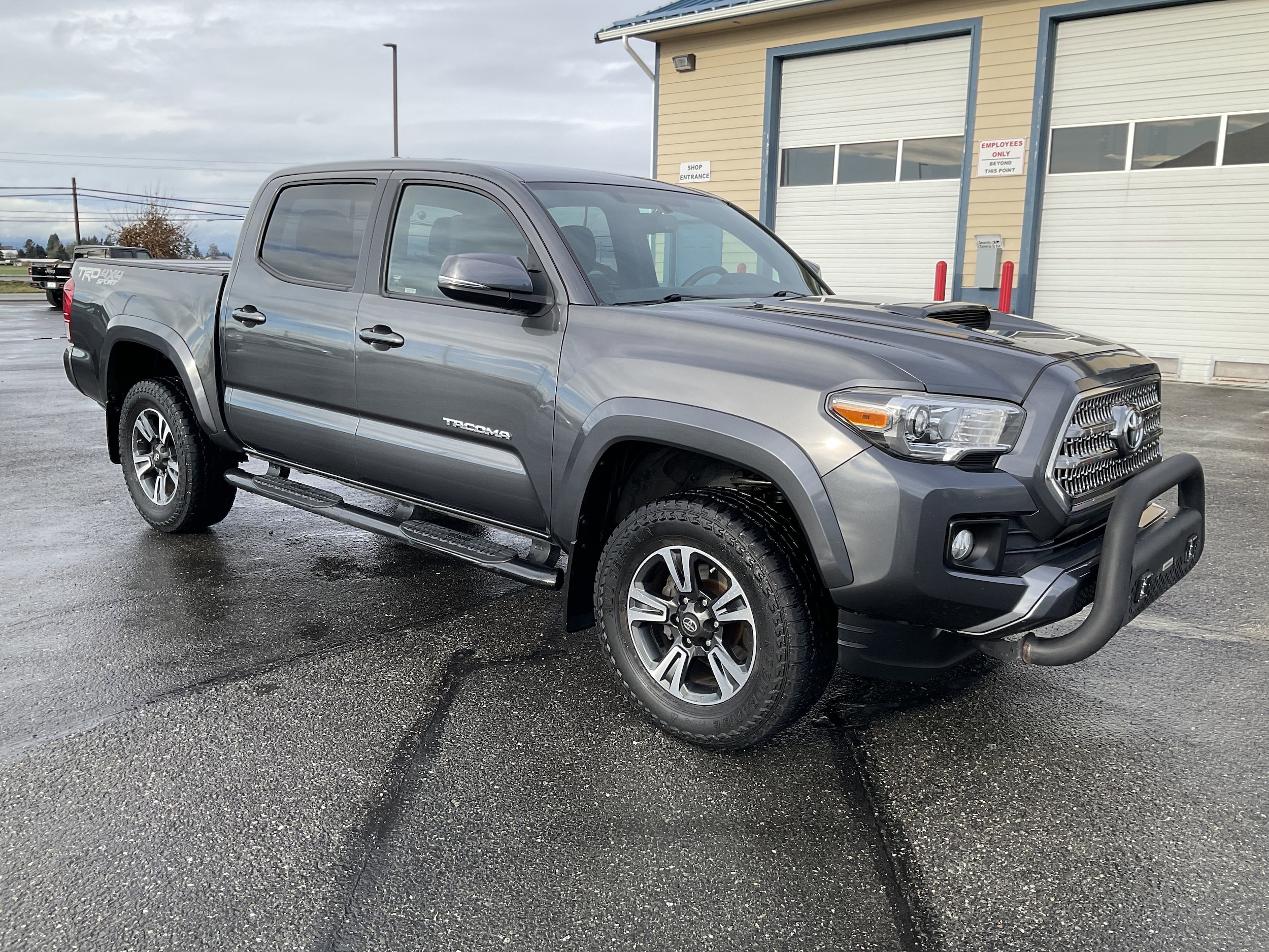 2017 Toyota Tacoma TRD Sport