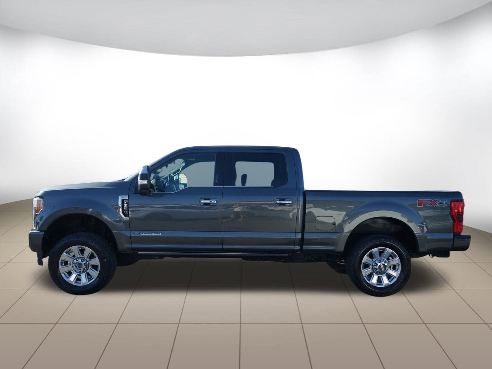 2019 Ford F-350 Platinum photo 4