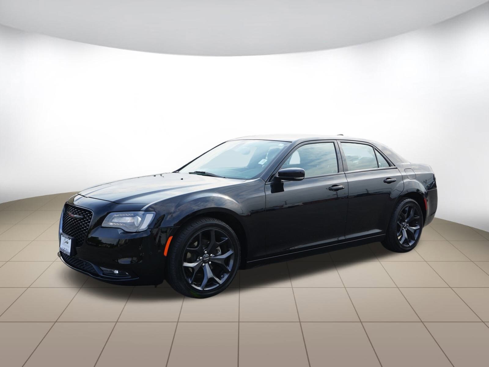 2023 Chrysler 300 photo 3