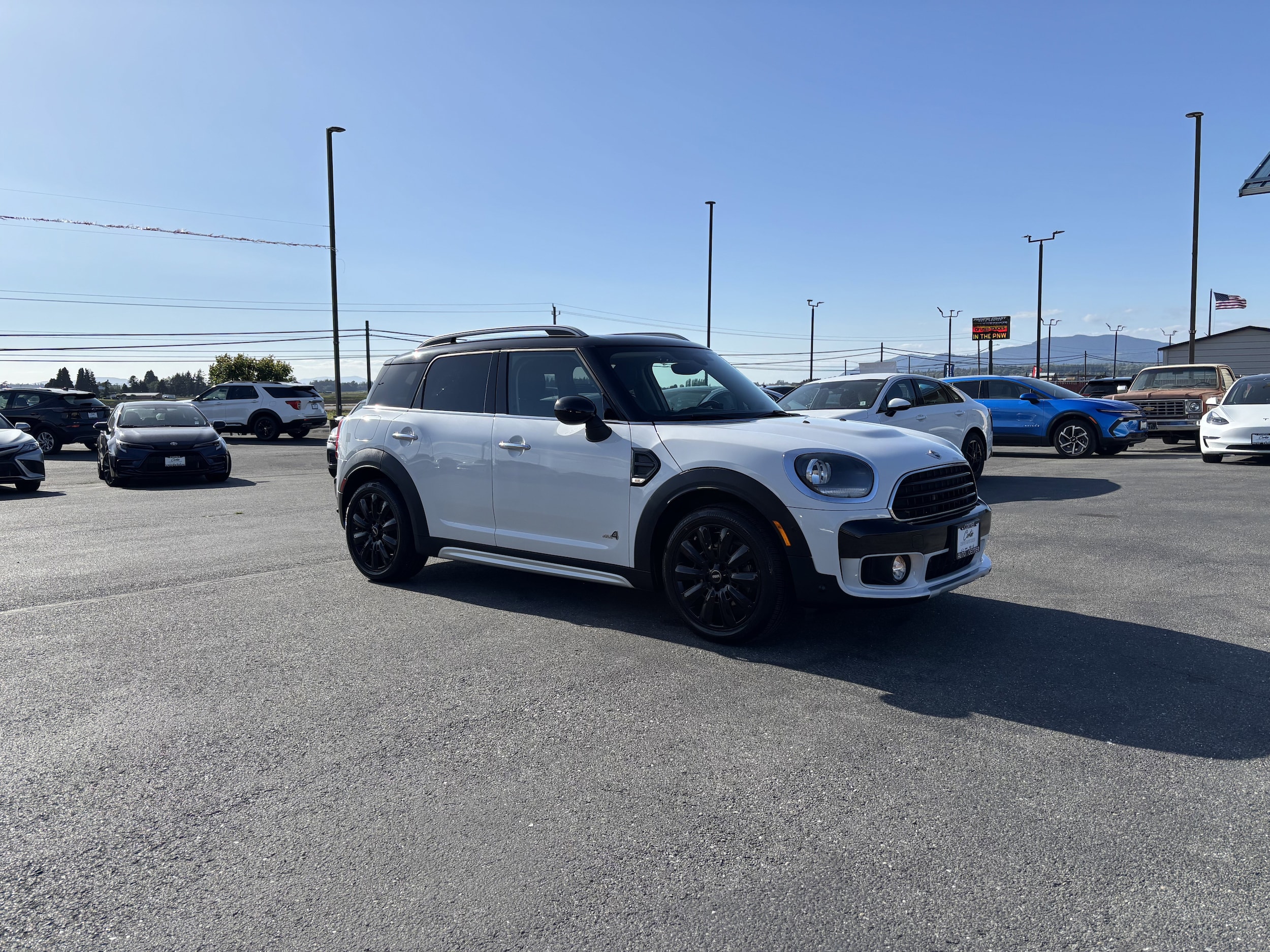 2018 MINI Countryman Cooper ALL4's photo