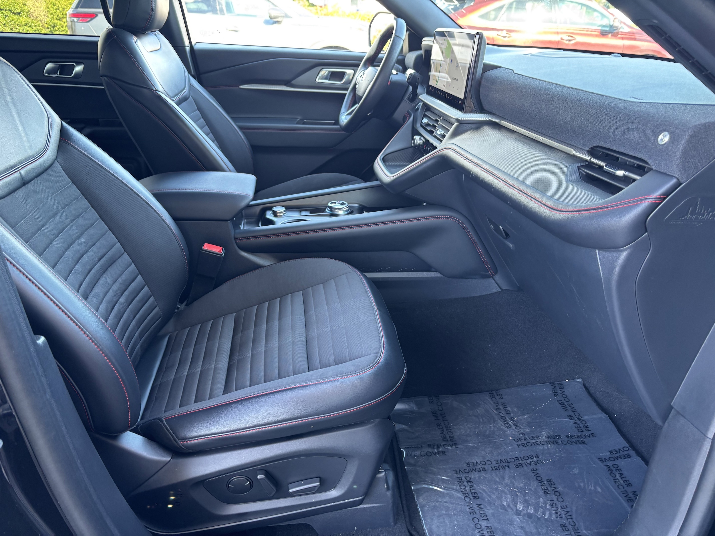 2025 Ford Explorer ST-LINE - Photo 28
