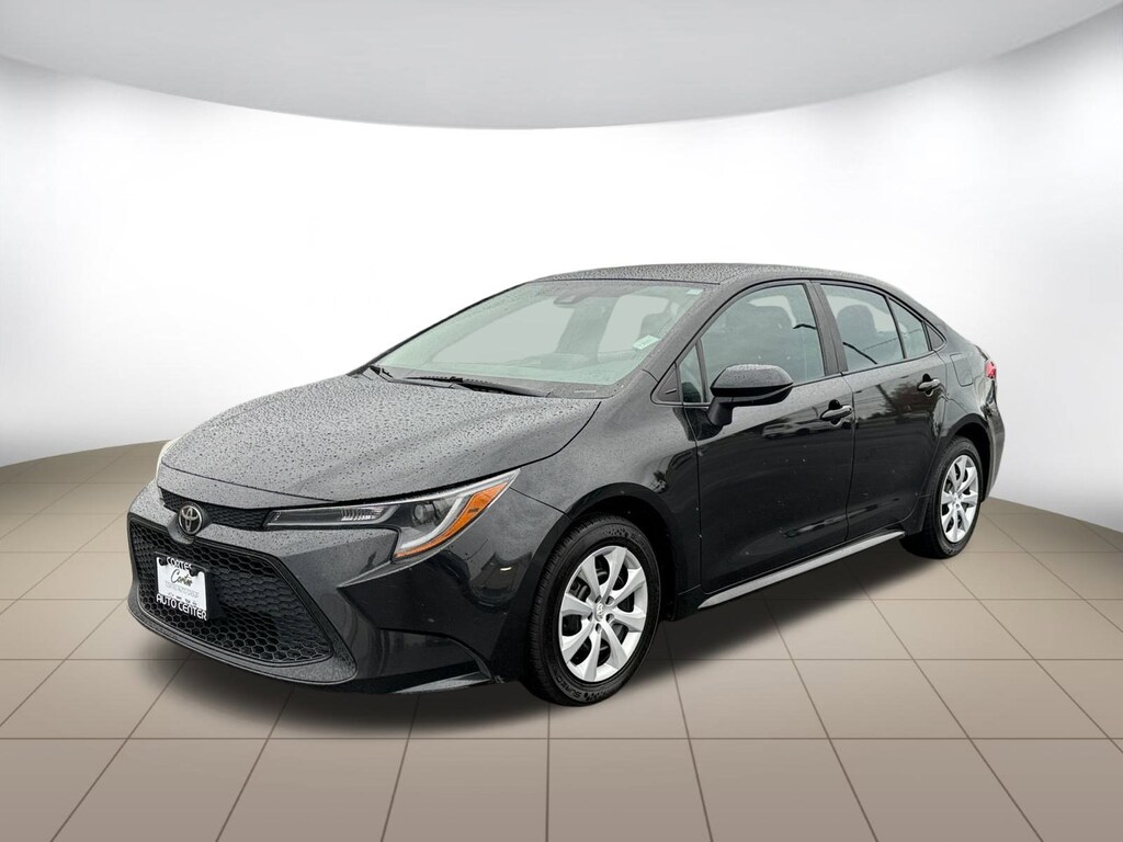Used 2022 Toyota Corolla LE Sedan