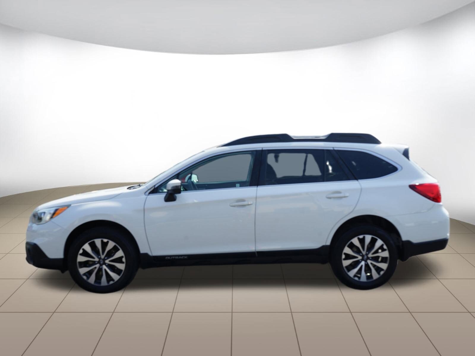 2016 Subaru Outback 3.6R Limited photo 3