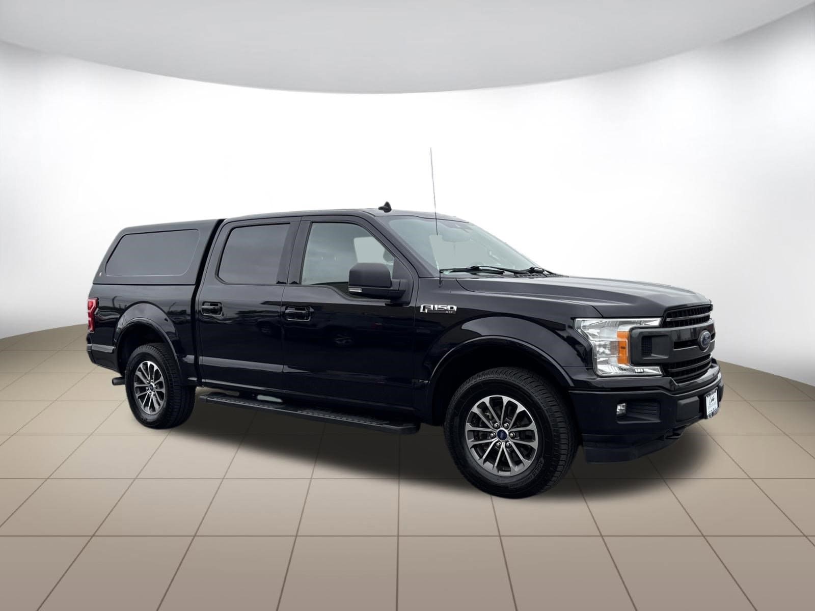 2019 Ford F-150 XLT 4x4 SuperCrew 145 in's photo