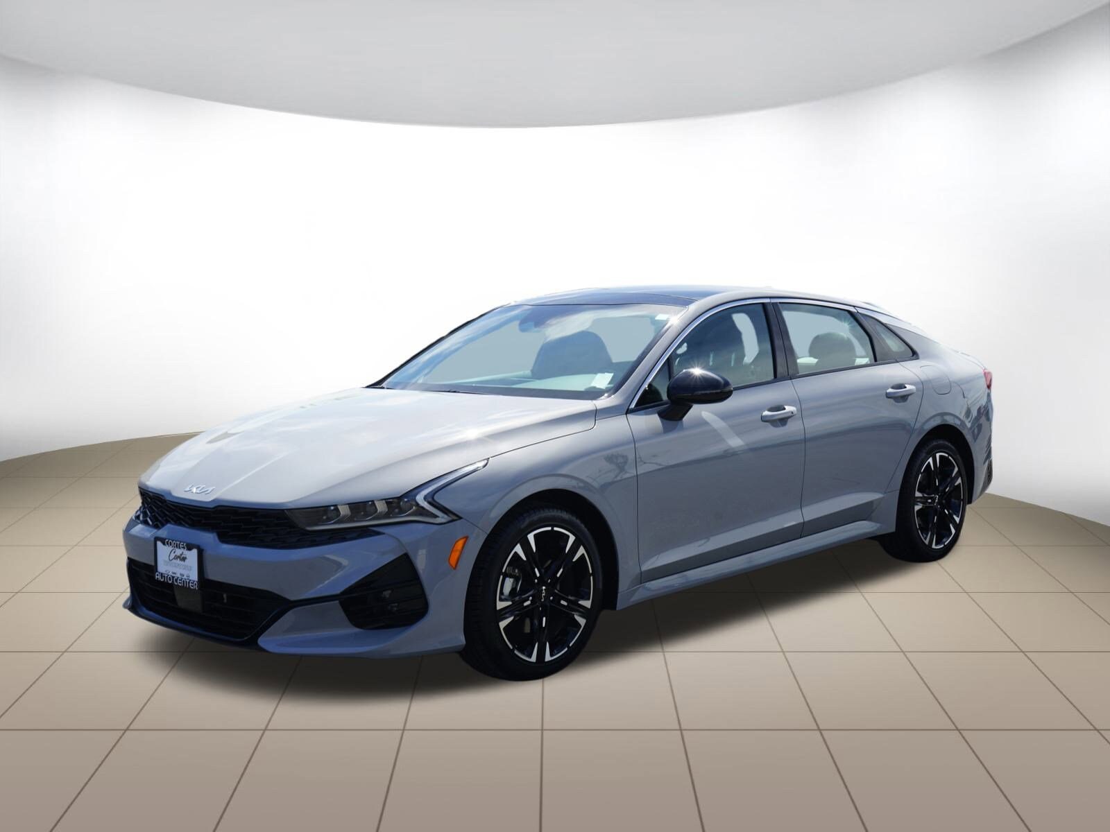 2024 Kia K5 GT-Line photo 3
