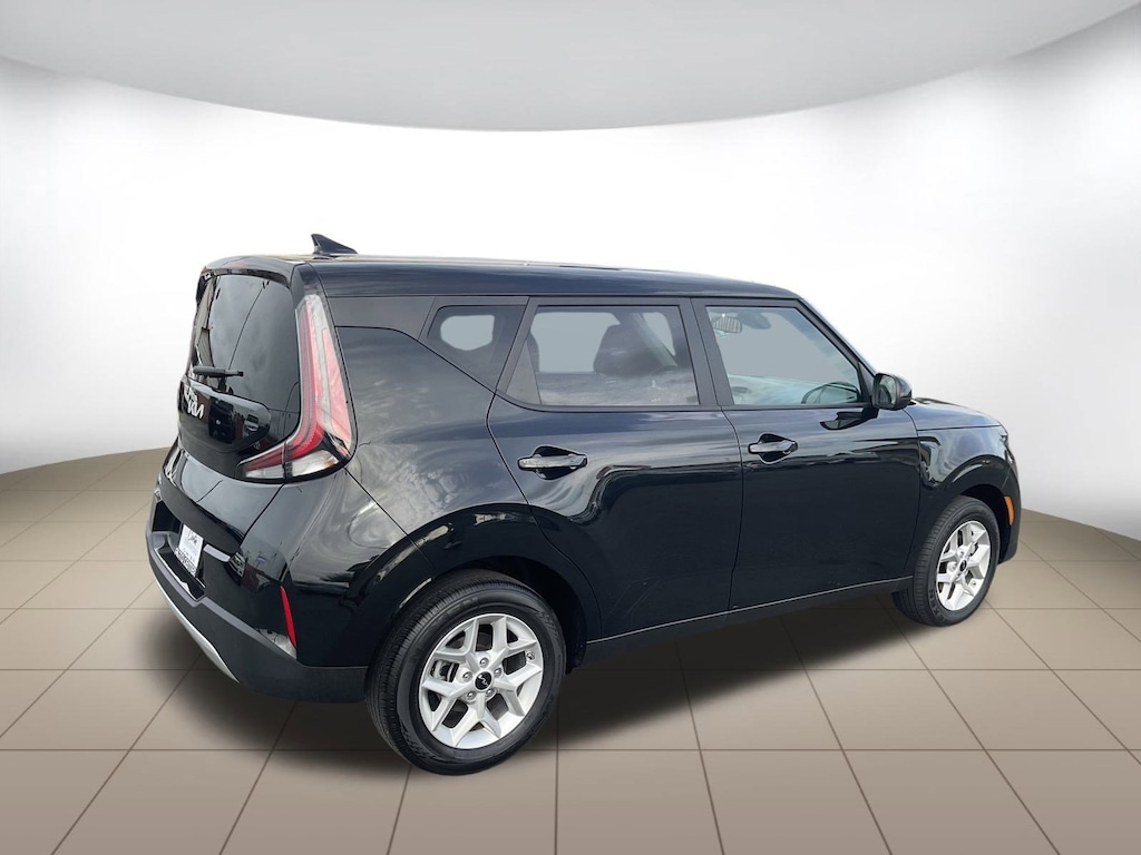 Used 2024 Kia Soul LX Hatchback