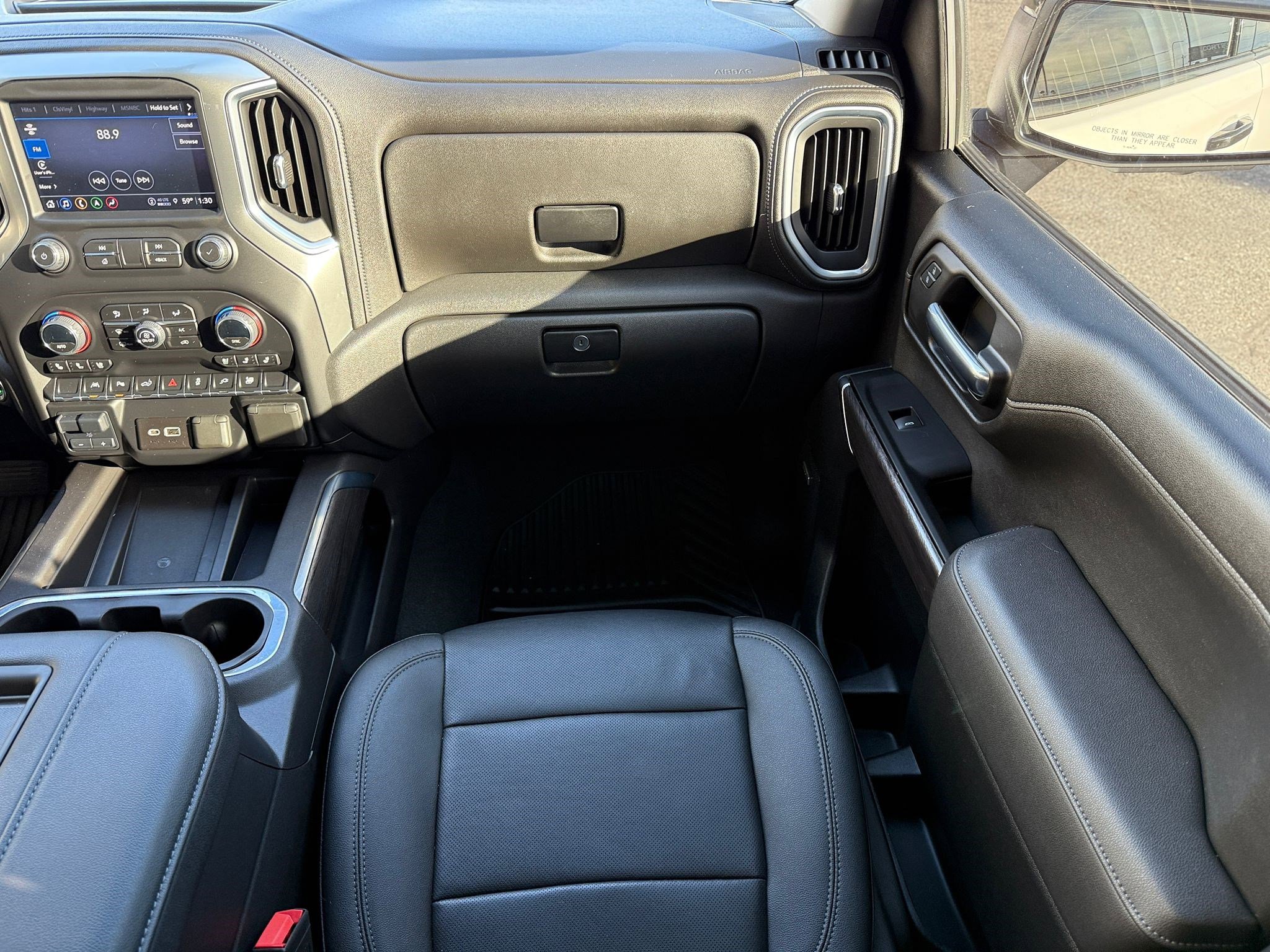 2022 Chevrolet Silverado 1500 Limited LTZ - Photo 23