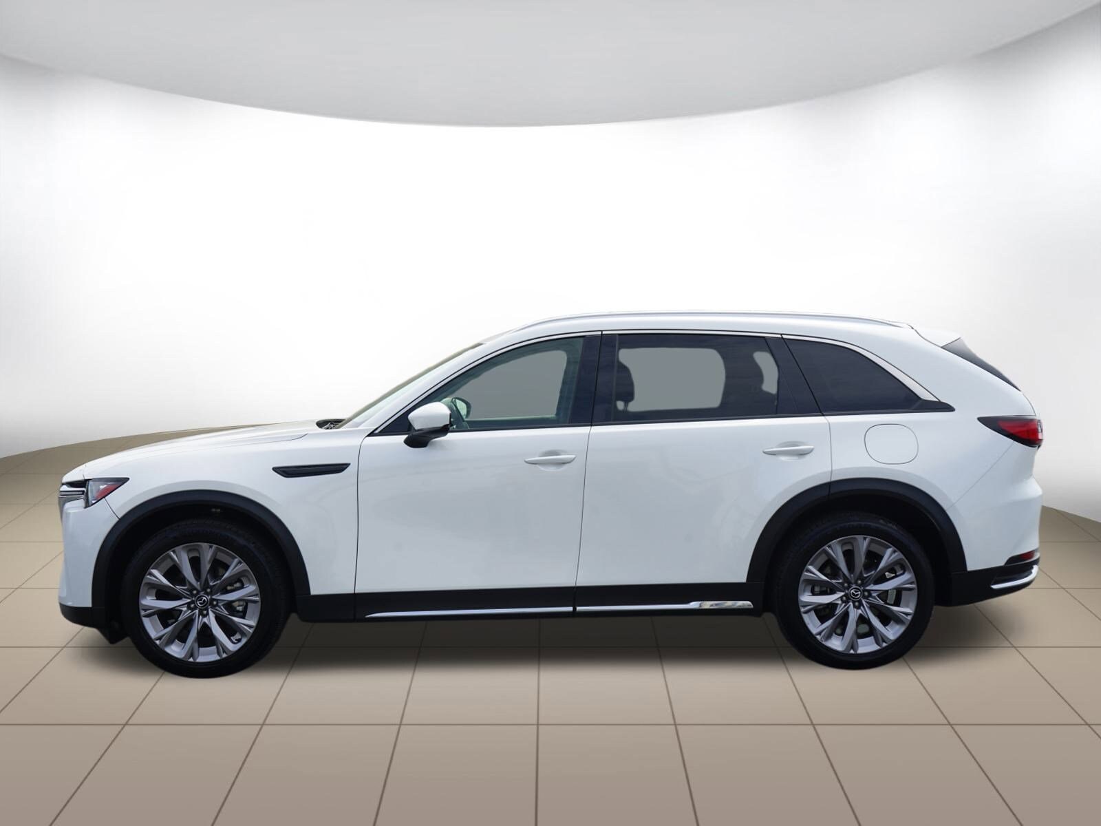 2024 Mazda CX-90 Premium photo 4