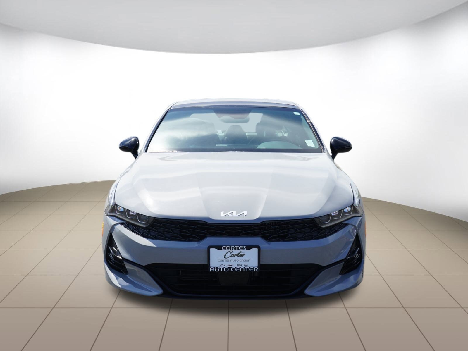 2024 Kia K5 GT-Line photo 2
