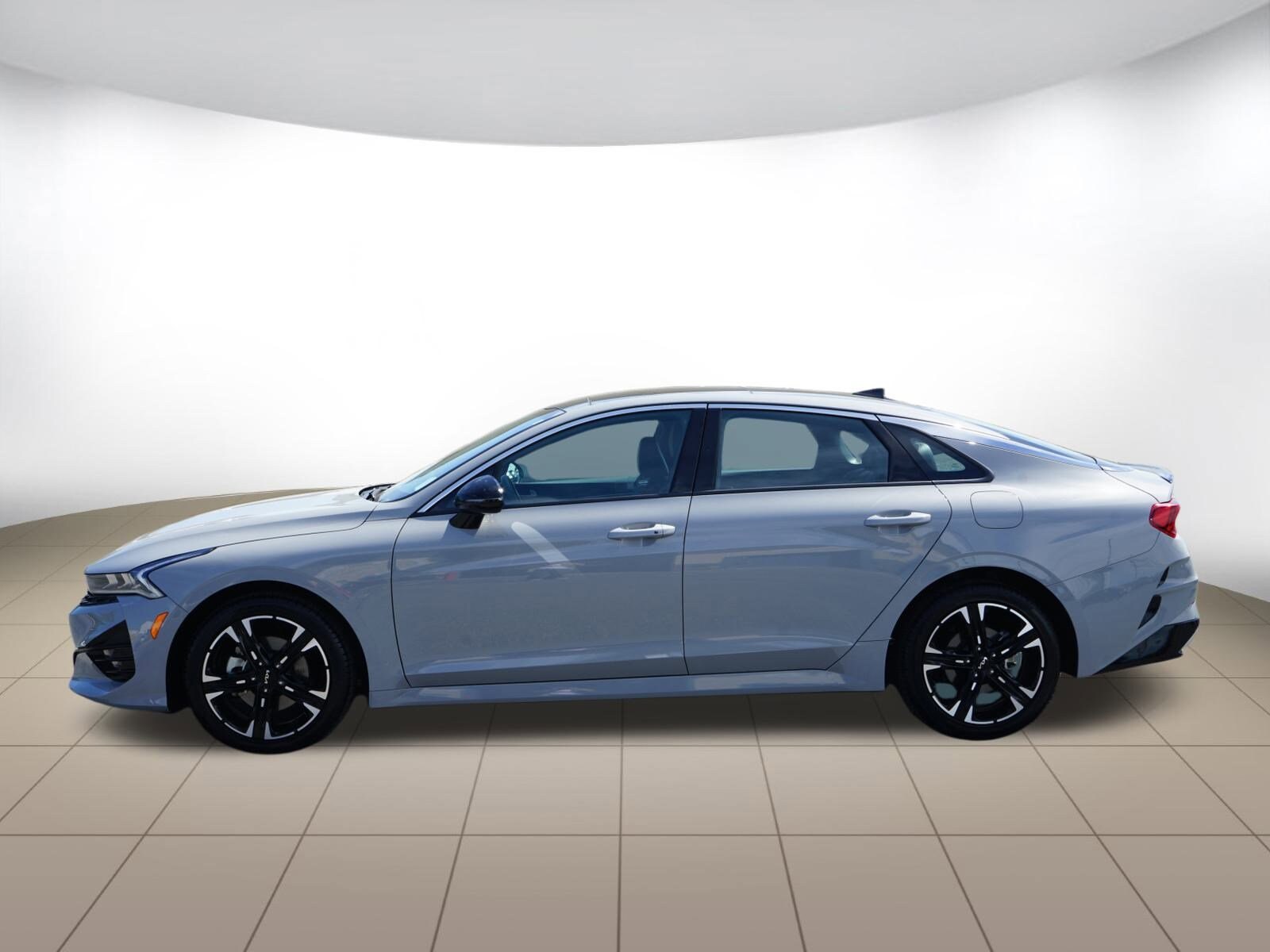 2024 Kia K5 GT-Line photo 4