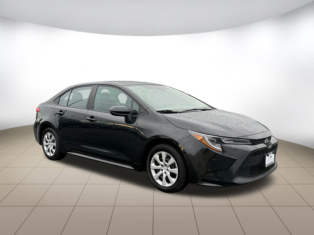 Used 2022 Toyota Corolla LE Sedan