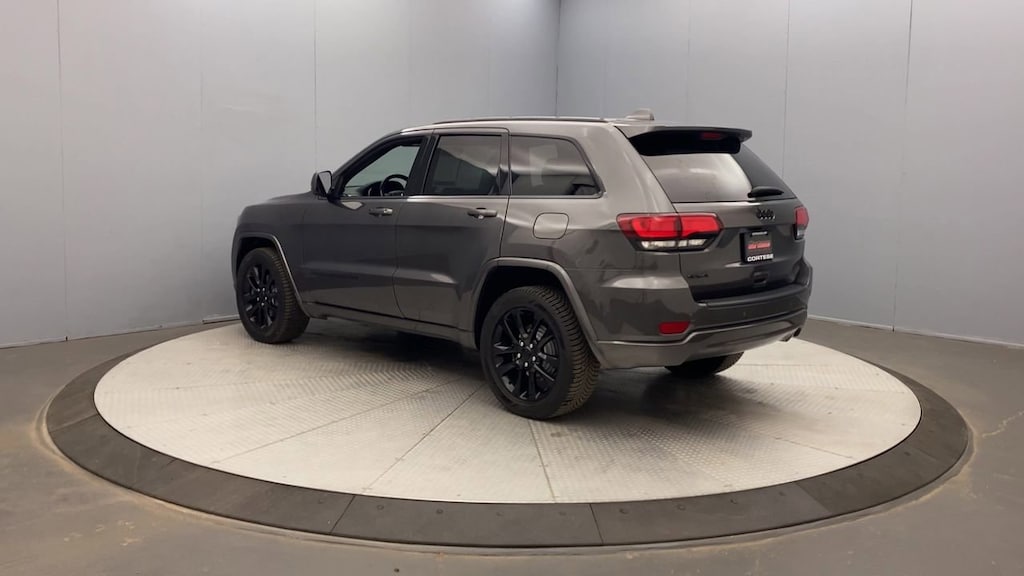 Used 2020 Jeep Grand Cherokee Altitude SUV