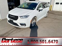 2023 Chrysler Pacifica Touring L Van