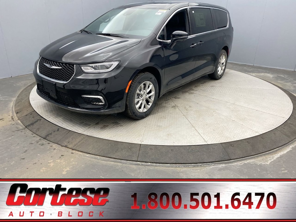 New 2026 Chrysler Pacifica SELECT AWD Passenger Van