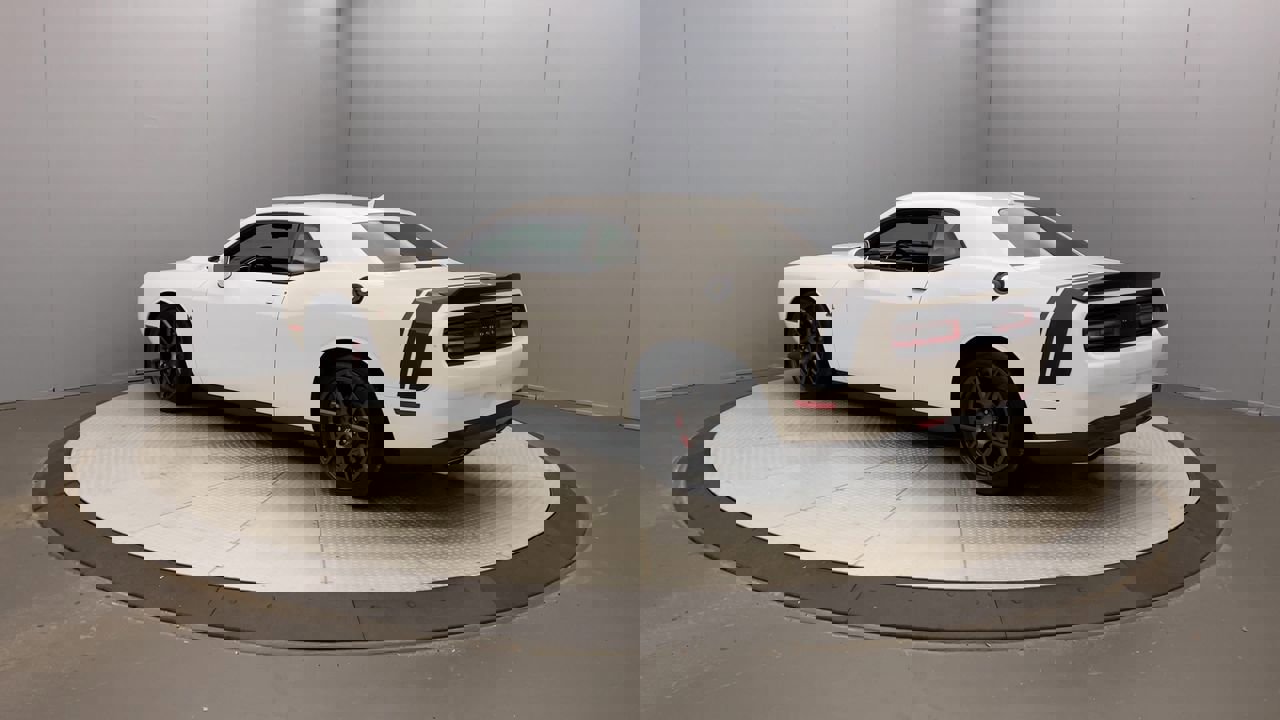 2018 Dodge Challenger R/T Scat Pack photo 3